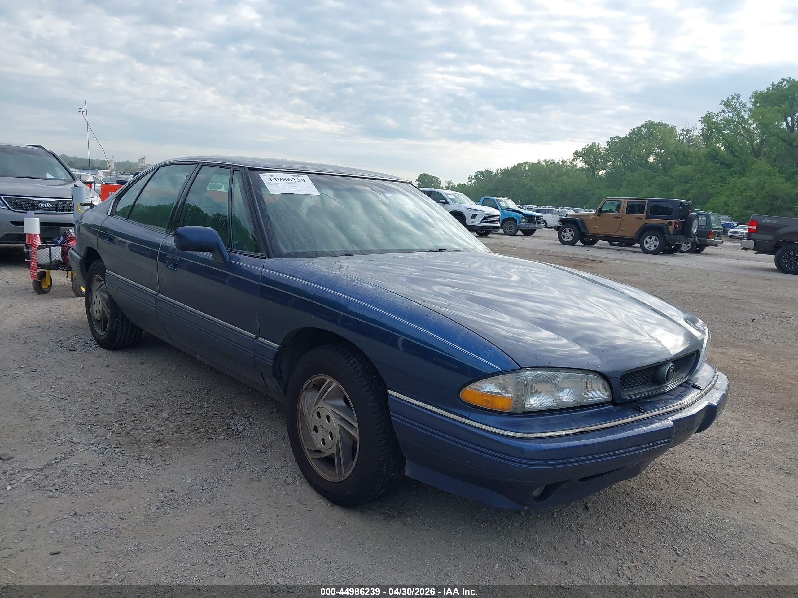 1995 Pontiac Bonneville SE, VIN 1G2HX52K1S4232309 — Обычный износ