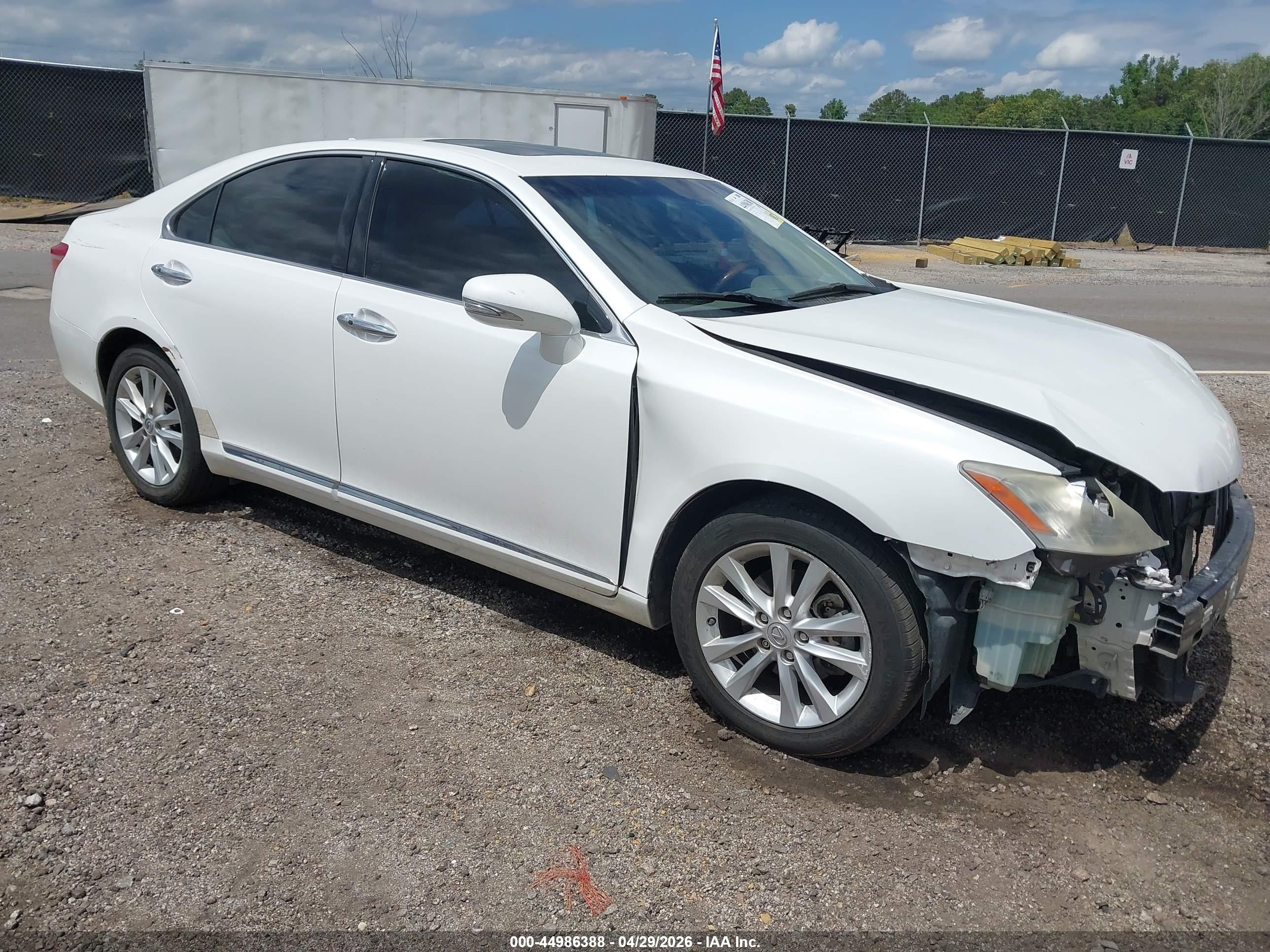 2012 Lexus ES 330, VIN JTHBK1EG7C2478079 — Front end
