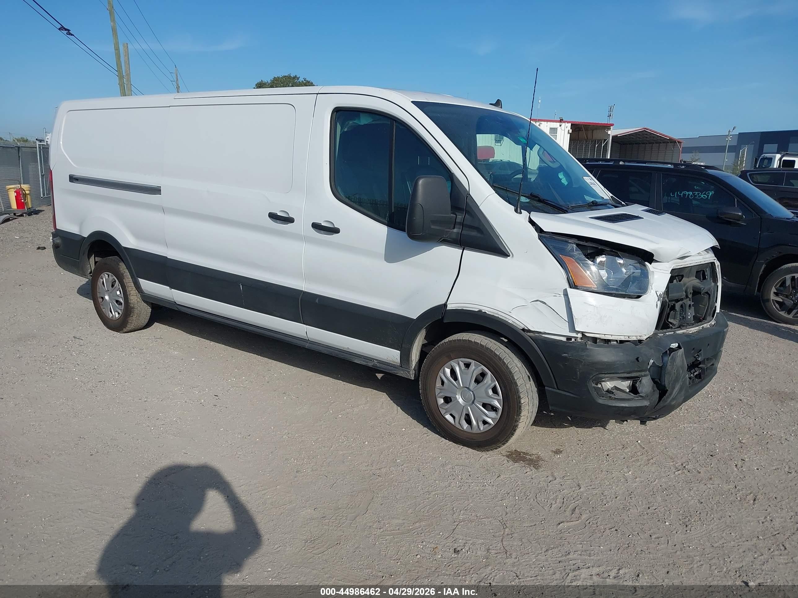 2022 Ford E-Transit Cargo, VIN 1FTBW1YK1NKA80357 — Front end