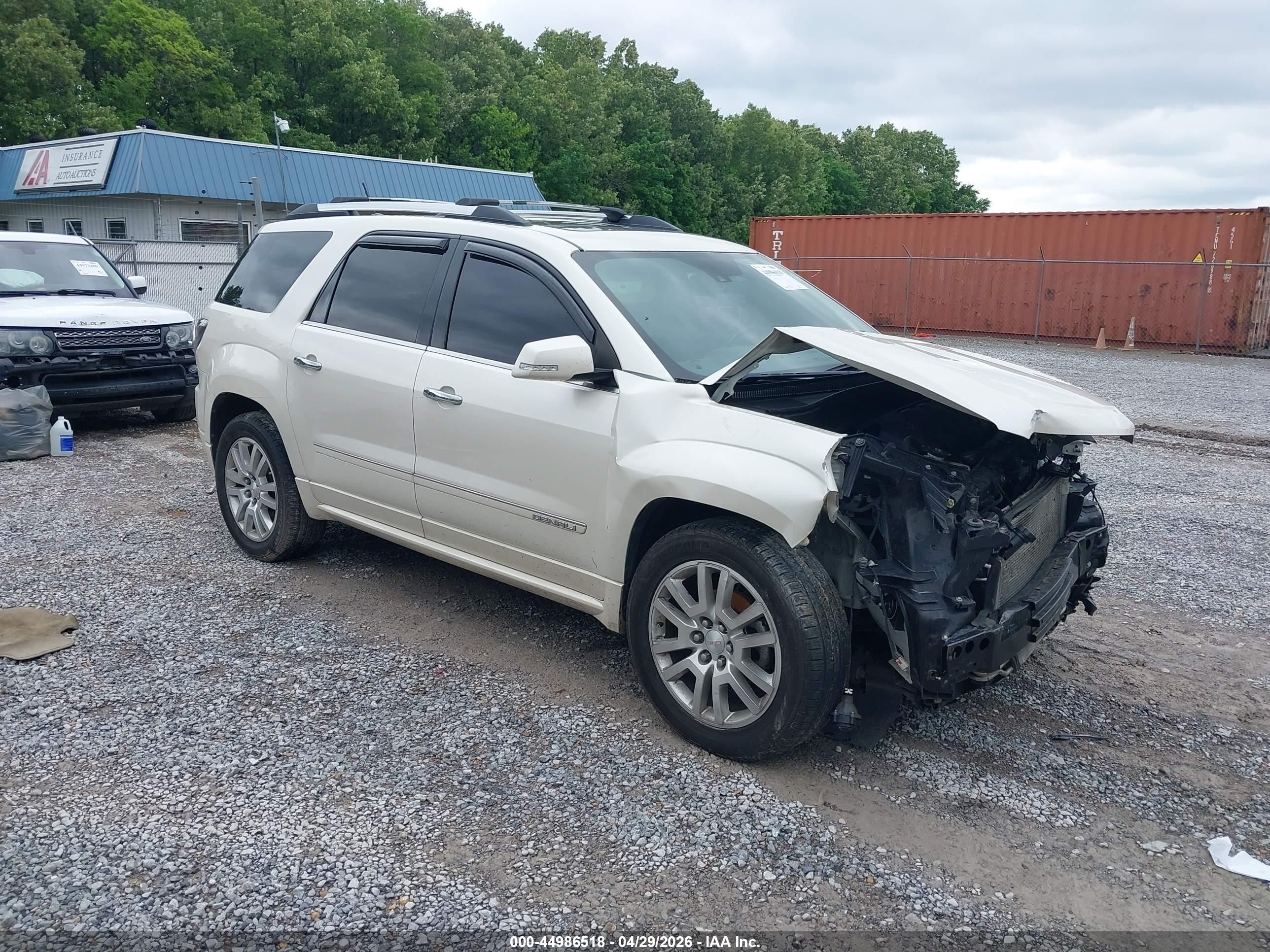 2015 GMC Acadia Denali, VIN 1GKKRTKD3FJ280858 — Front end