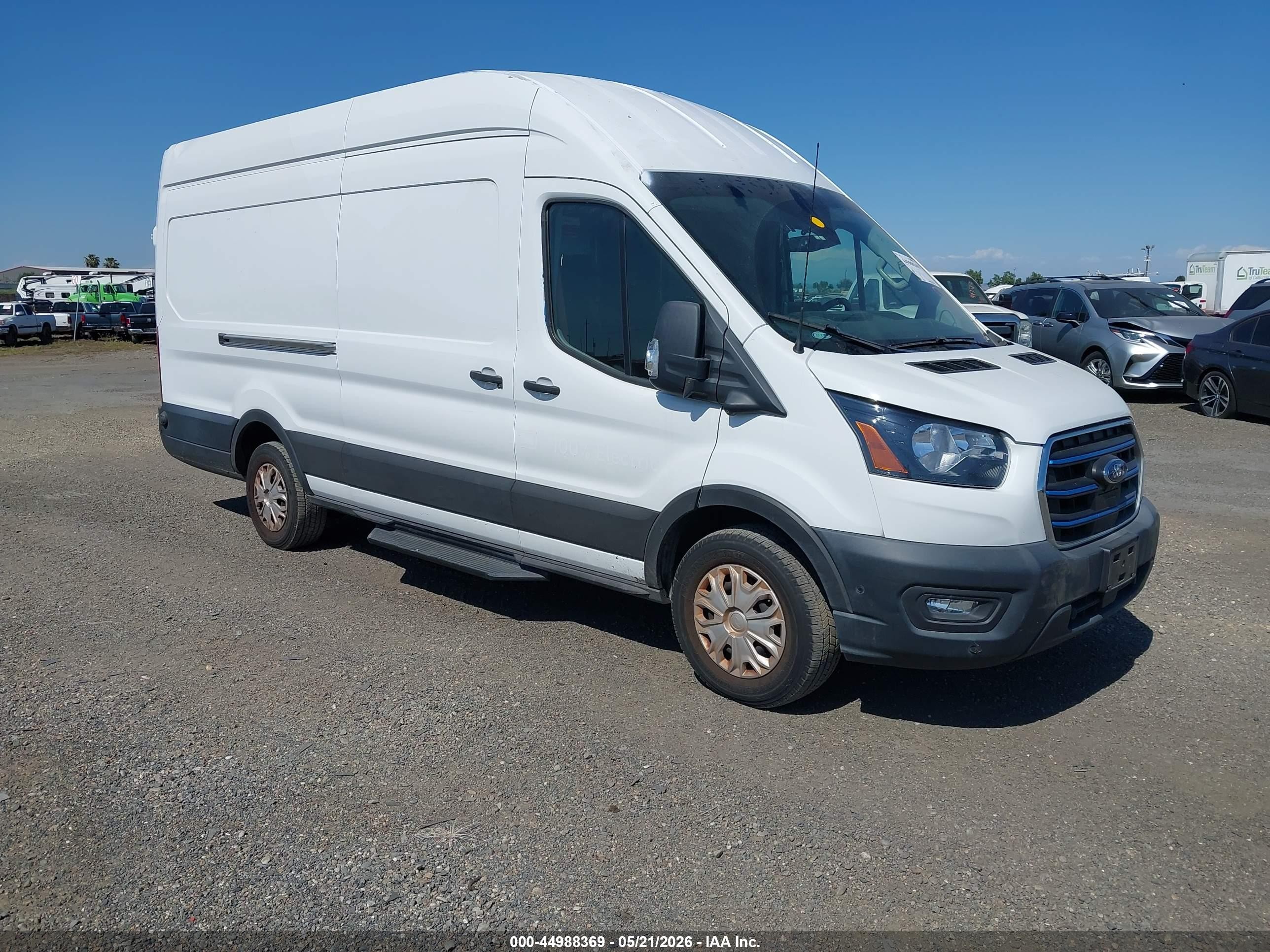 2022 Ford E-Transit Cargo, VIN 1FTBW3XK2NKA30113 — Rear end