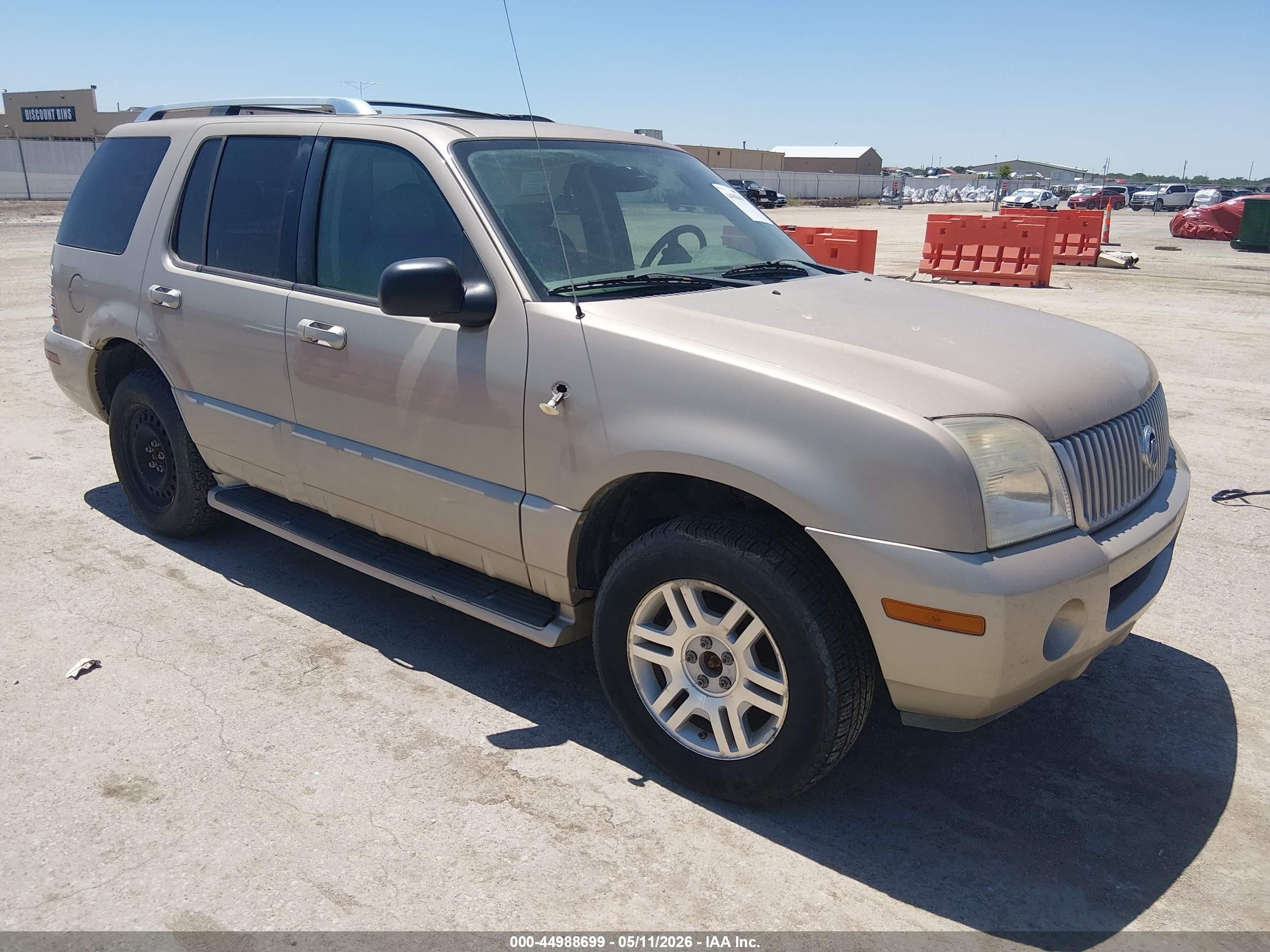 2004 Mercury Mountaineer Convenience, VIN 4M2DU86W74ZJ41594 — Normal wear