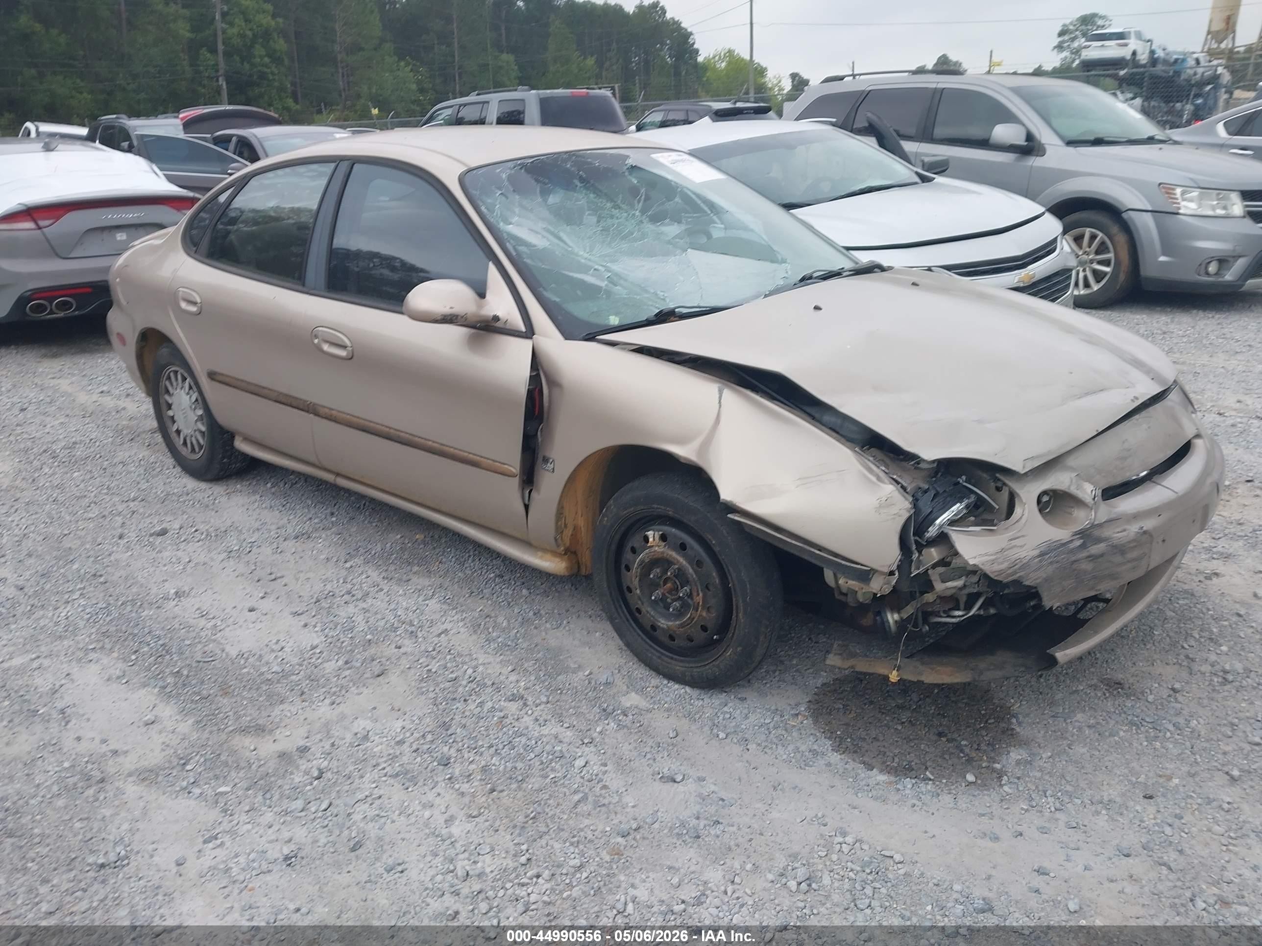 1998 Ford Taurus SE Comfort, VIN 1FAFP53S9WA232668 — Перед