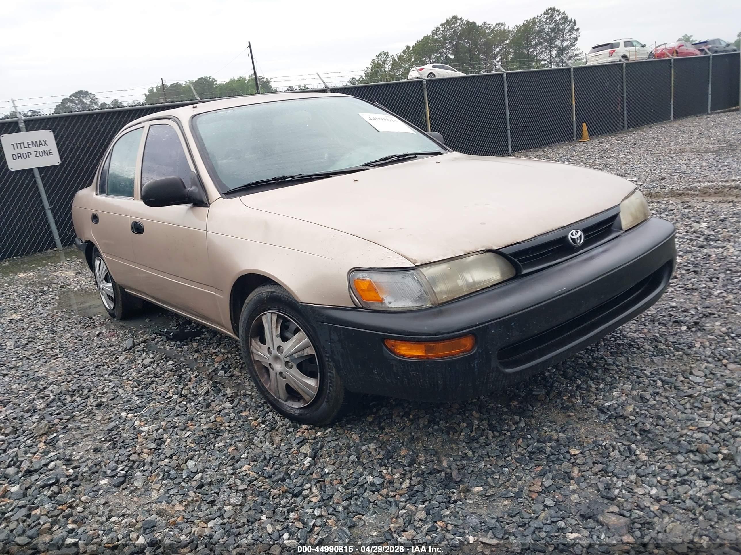 1995 Toyota Corolla, VIN 1NXAE04B8SZ324581 — Rear end