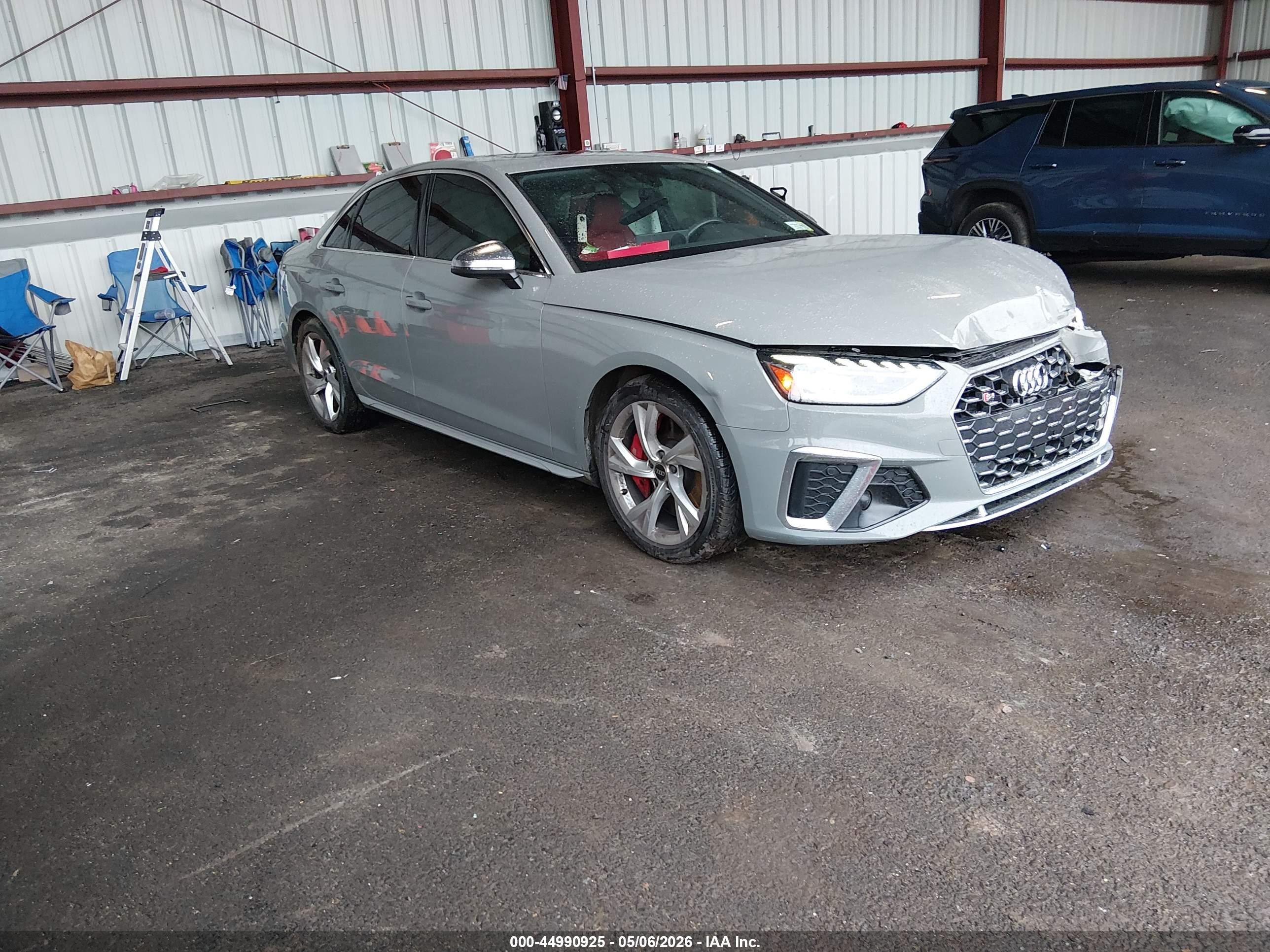 2022 Audi S4 Premium Plus, VIN WAUB4AF4XNA019991 — Front end