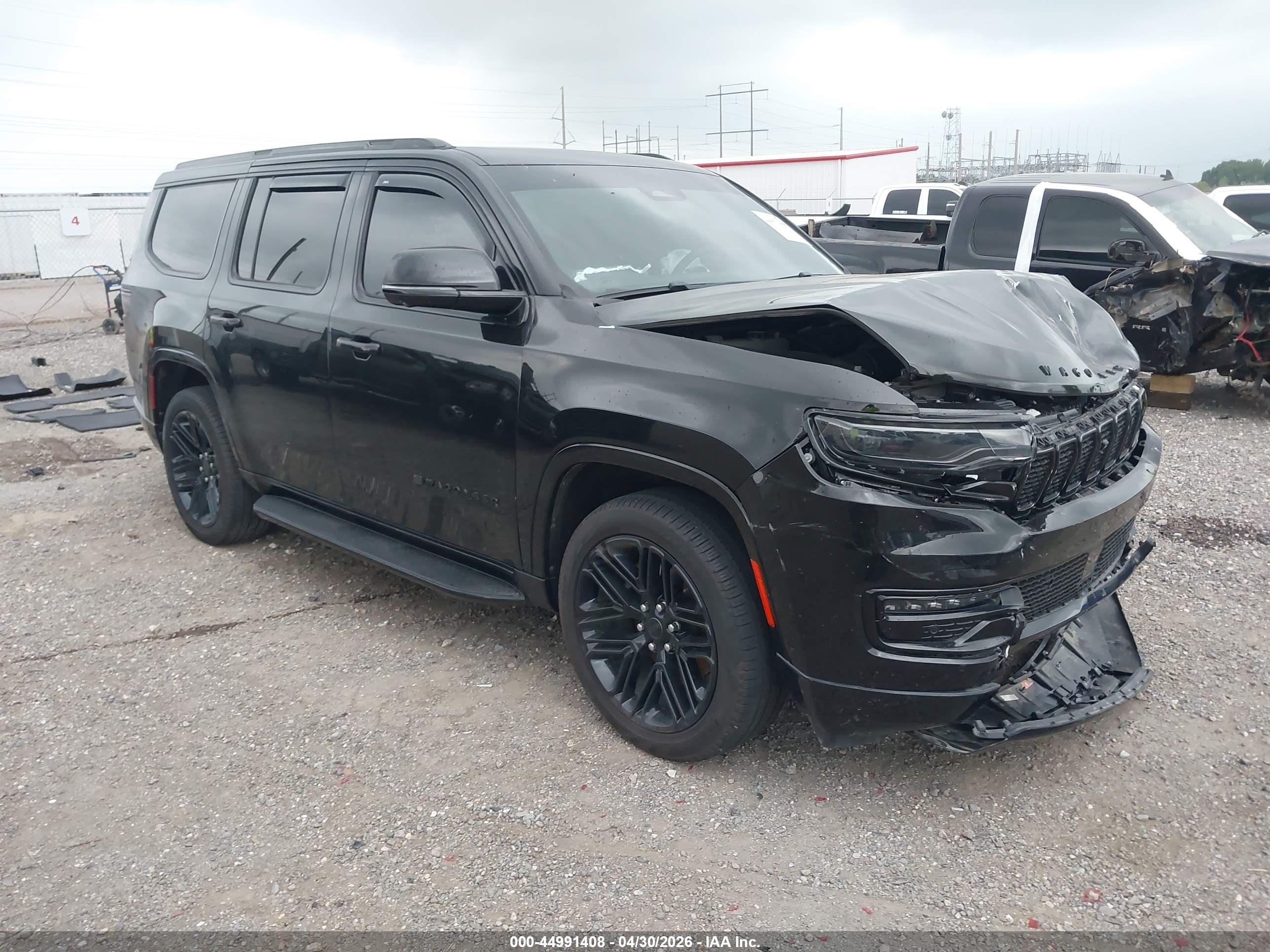 2024 Jeep Wagoneer Series II, VIN 1C4SJUBP1RS152085 — Front end
