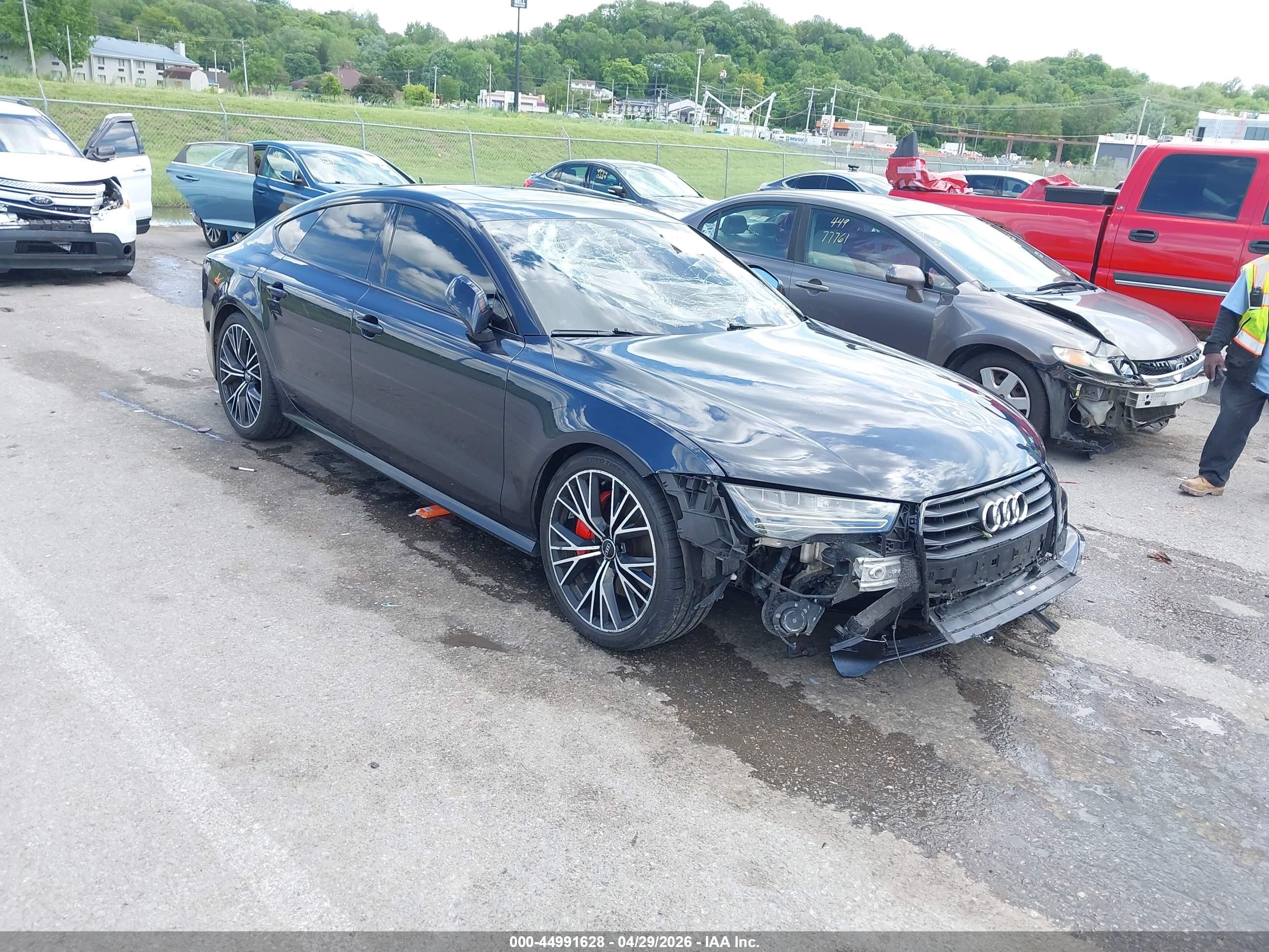 2017 Audi A7 Premium Plus, VIN WAUW2AFC5HN082573 — Front end