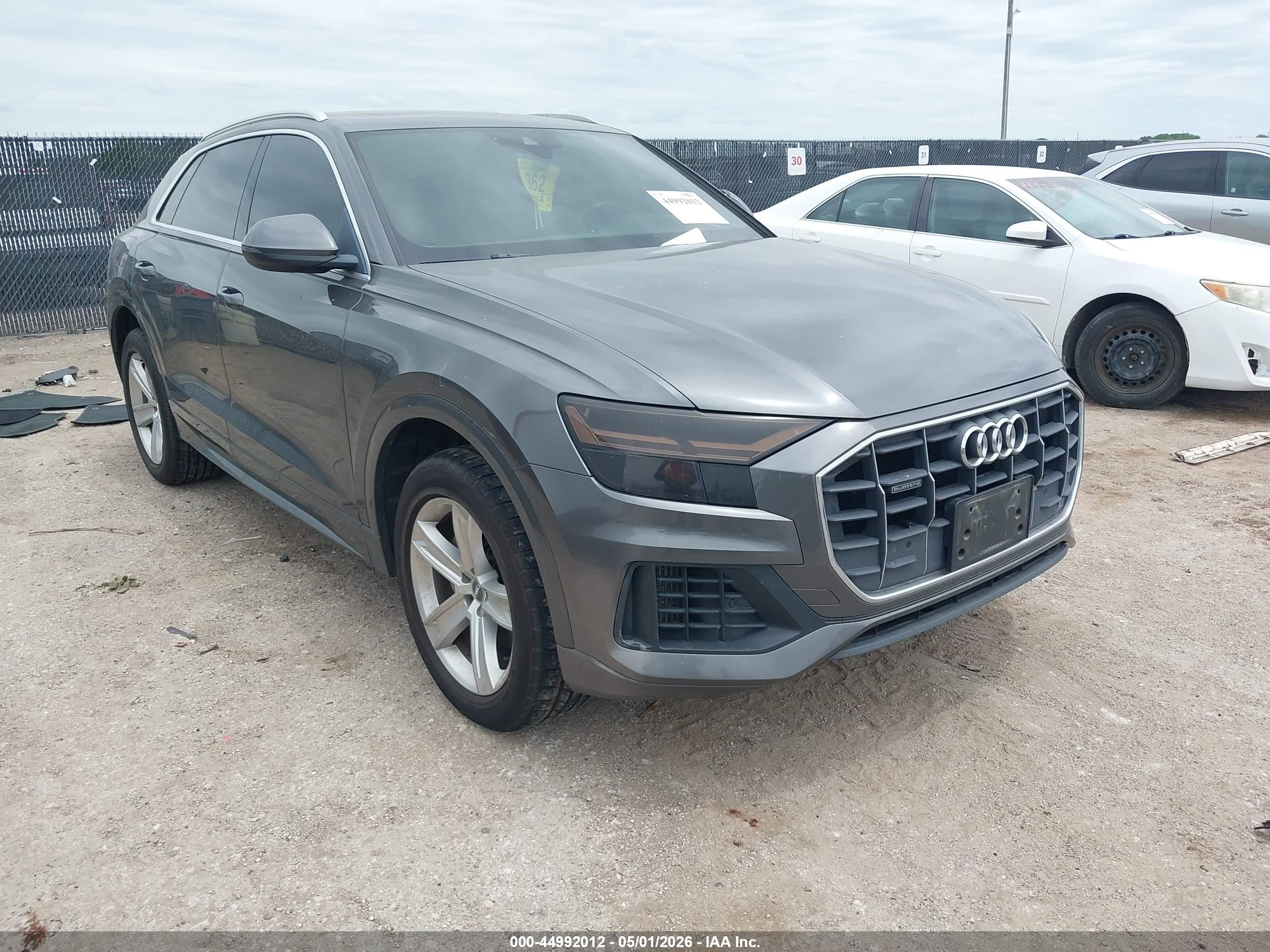 2019 Audi Q8 Premium, VIN WA1AVAF15KD017328 — Front end