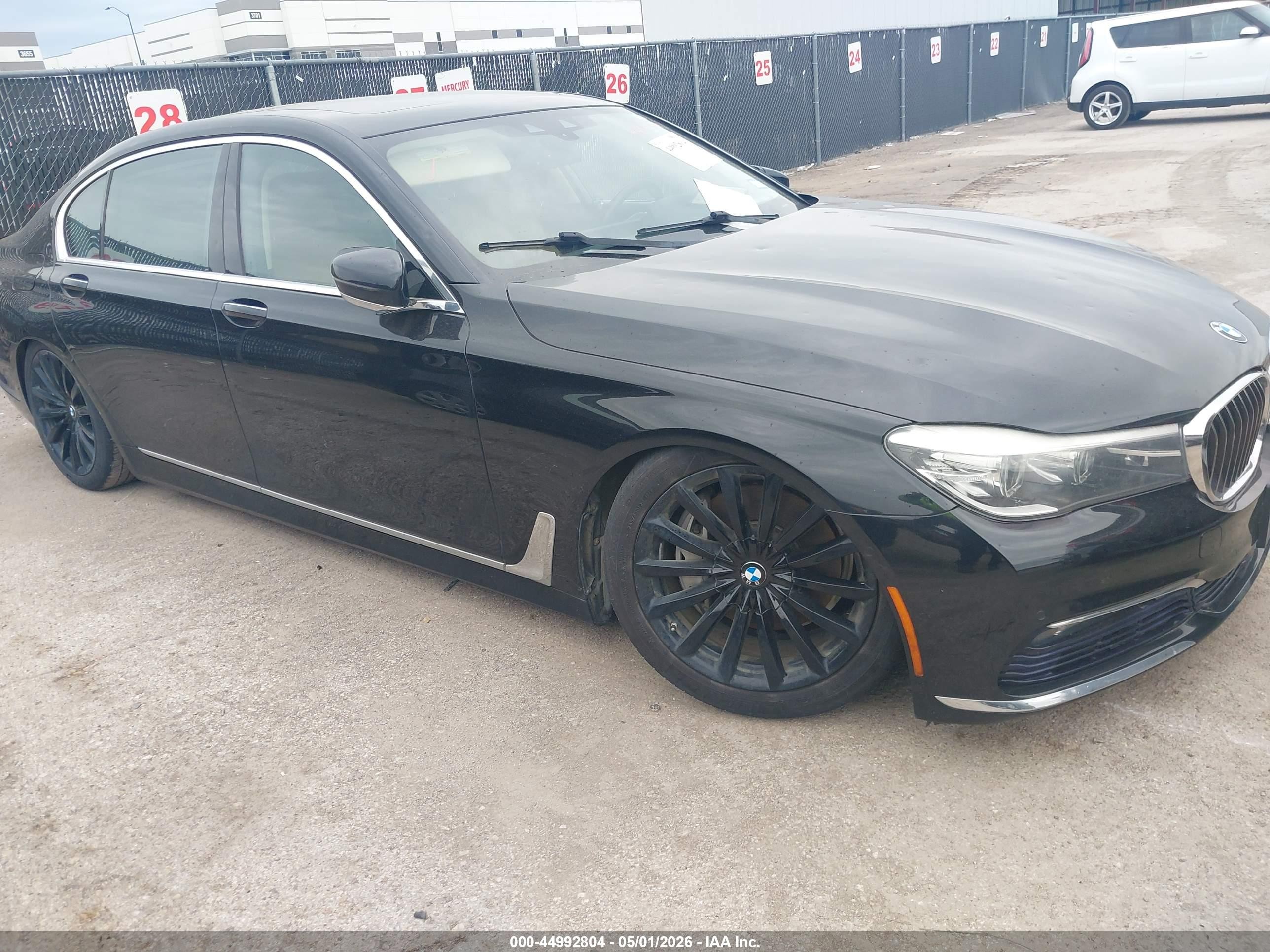 2016 BMW 7 Series 740i, VIN WBA7E2C50GG503948 — Normal wear