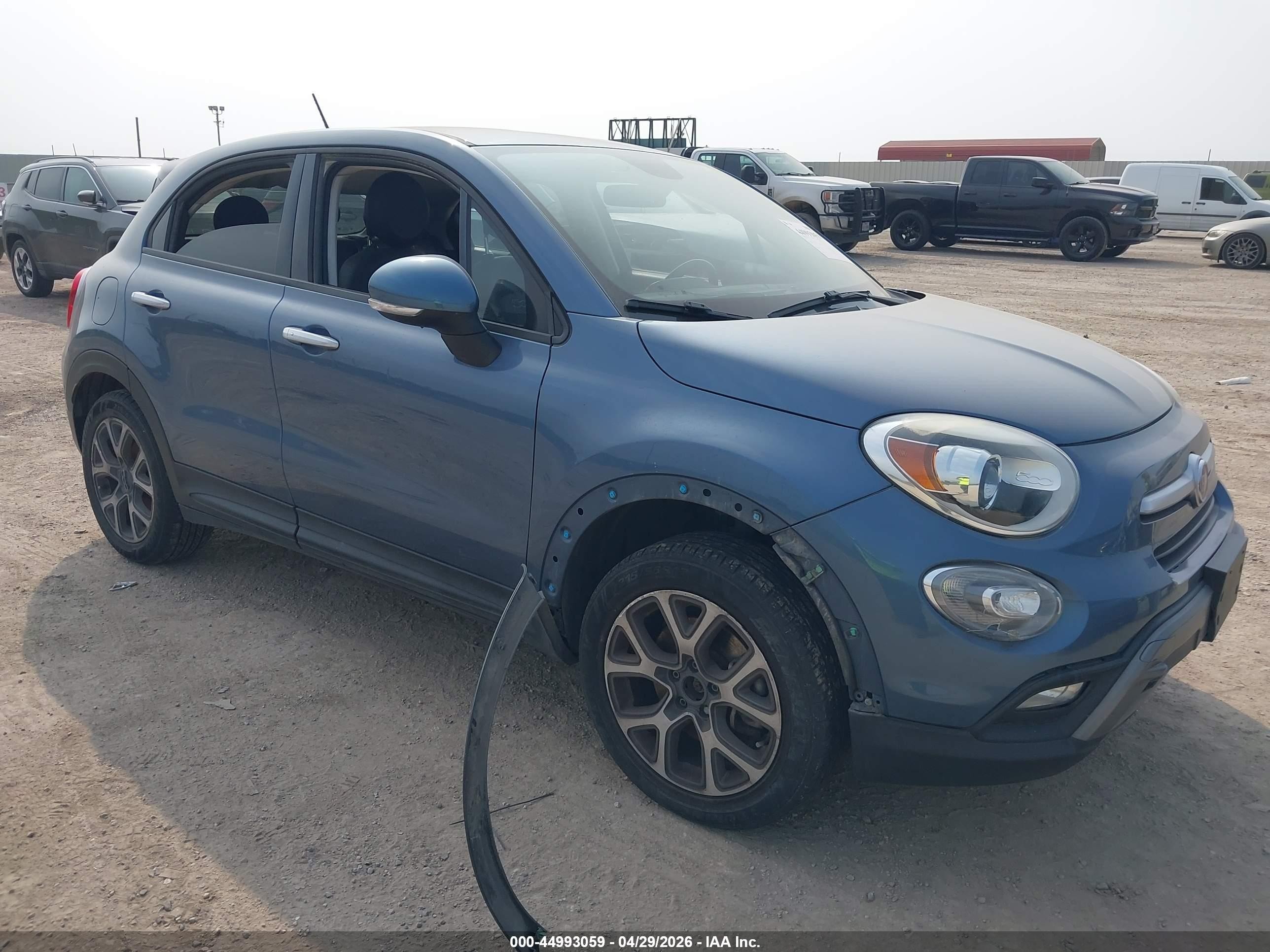 2017 FIAT 500X Trekking, VIN ZFBCFXCB1HP594301 — Rear end