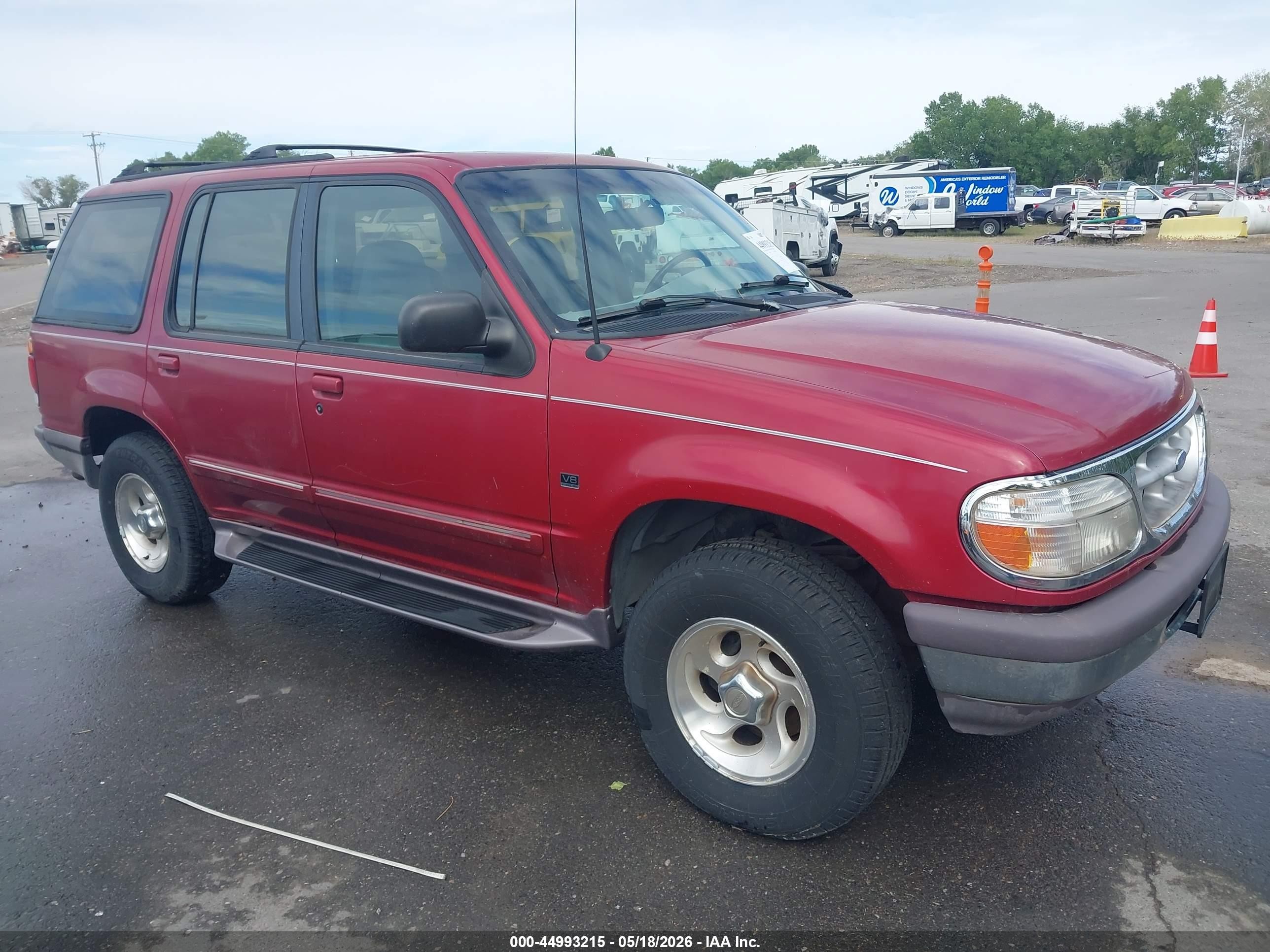 1996 Ford Explorer XLT, VIN 1FMDU35P1TUD46838 — Normal wear