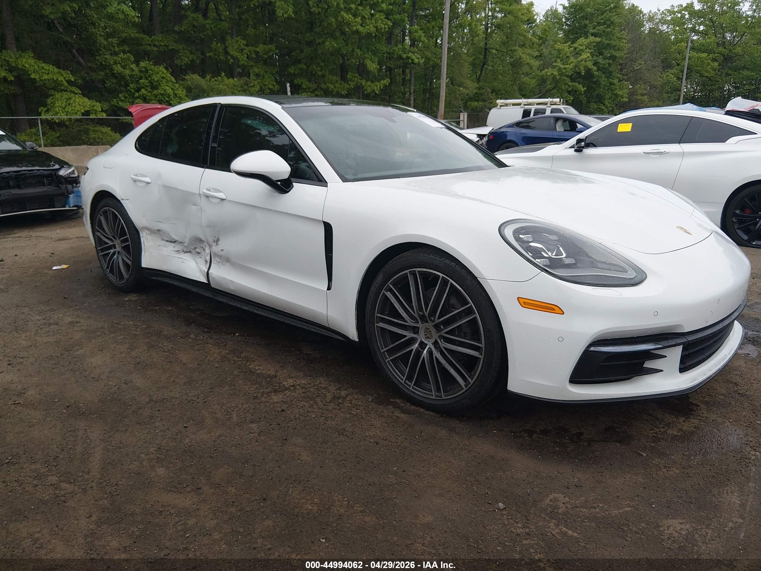 2019 Porsche Panamera, VIN WP0AA2A7XKL100083 — Side