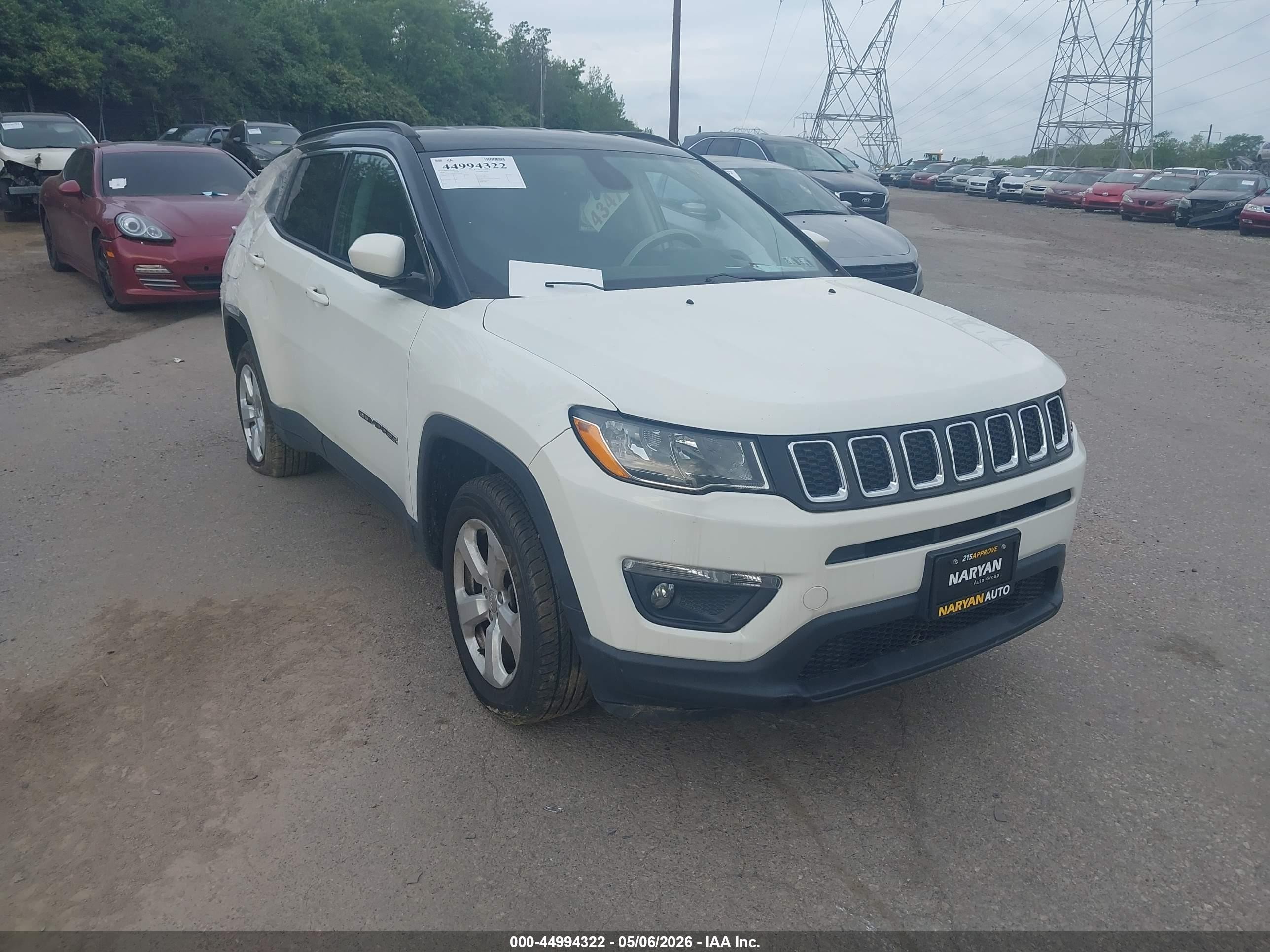 2018 Jeep Compass Altitude, VIN 3C4NJDBB6JT270704 — Side