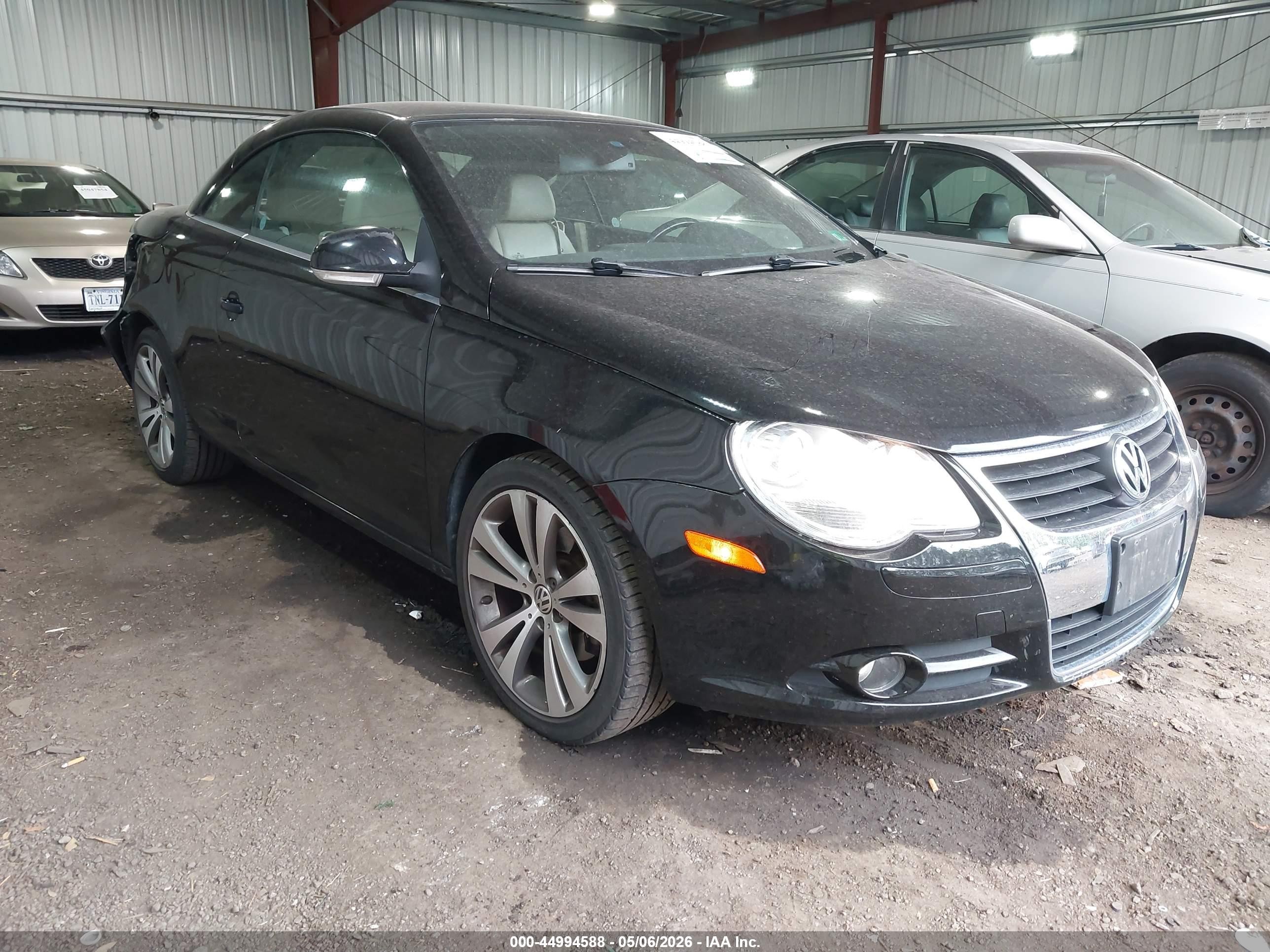 2008 Volkswagen Eos 3.2L, VIN WVWDB71F88V051851 — Rear end