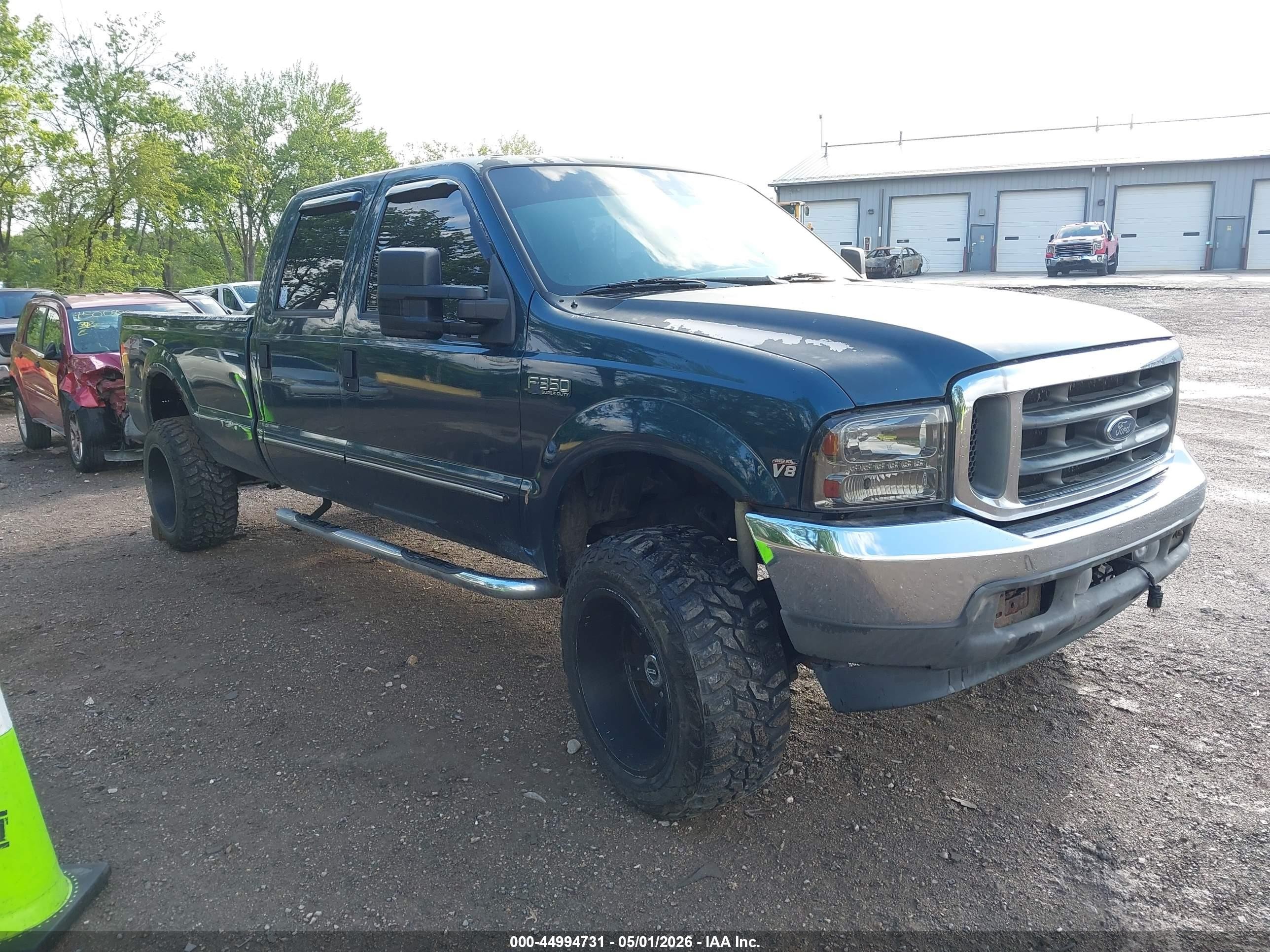 1999 Ford F-350 XL, VIN 1FTSW31F5XEB80438 — Side