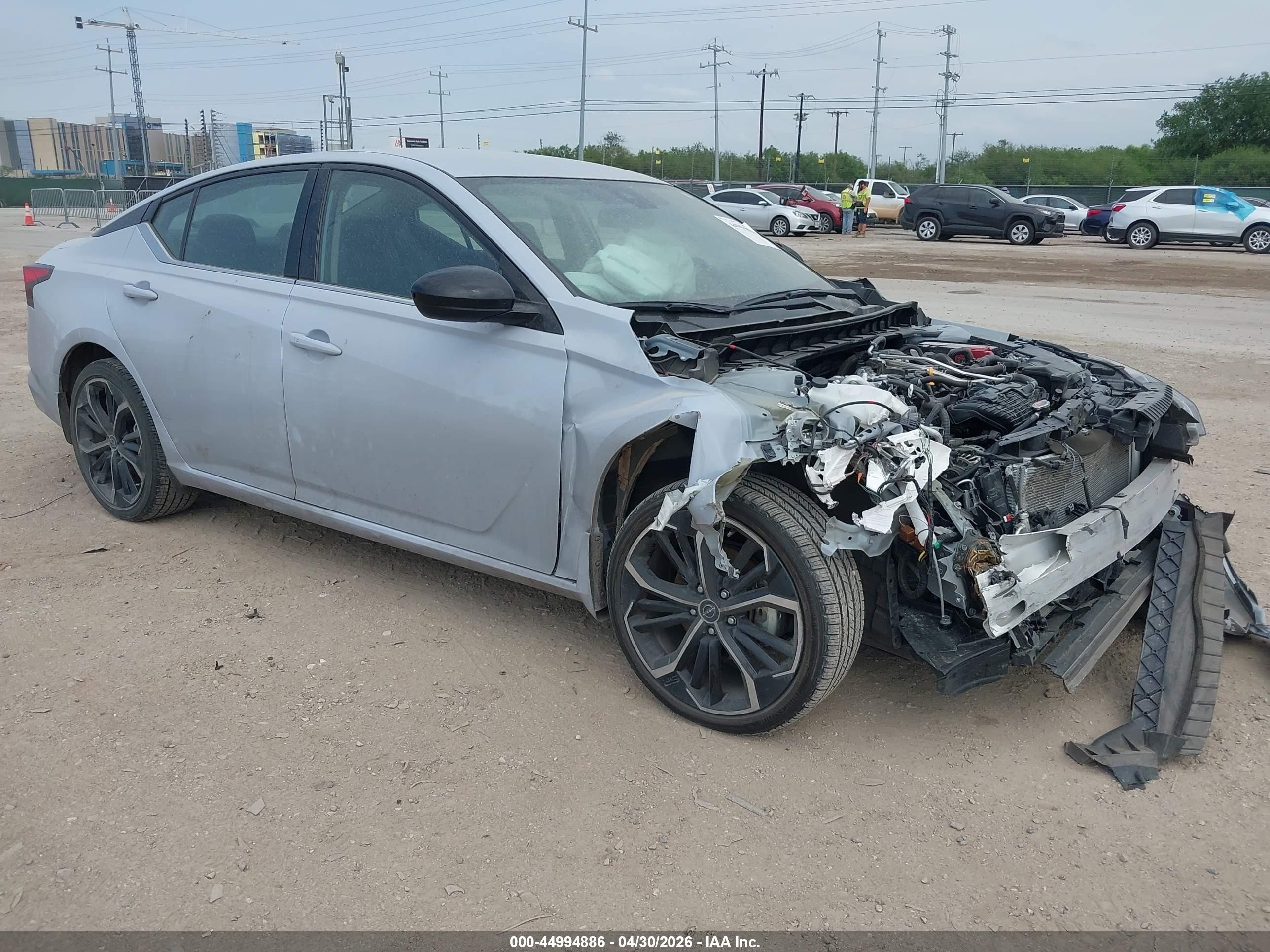 2024 Nissan Altima SR, VIN 1N4BL4CWXRN319502 — Front end