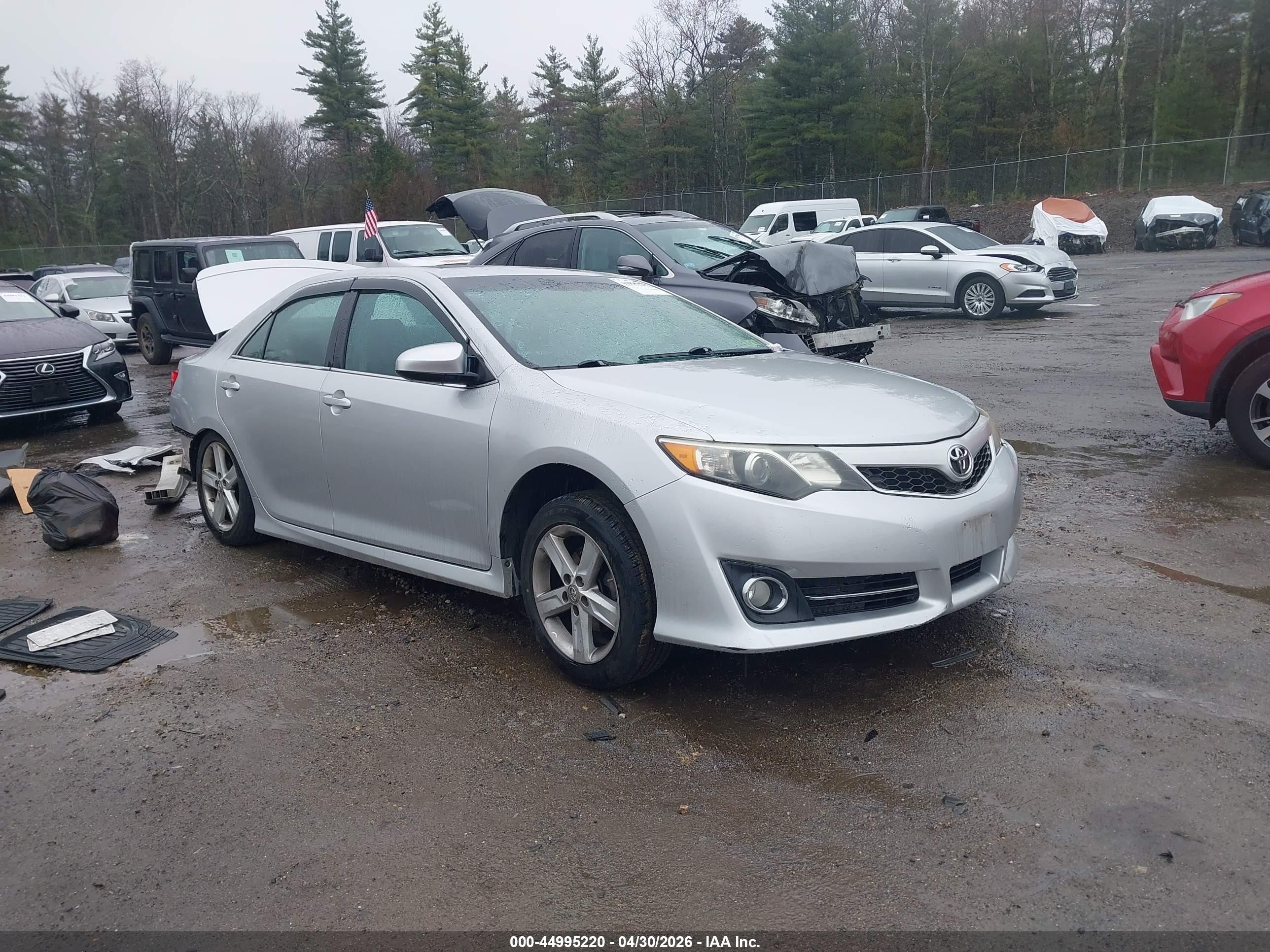 2012 Toyota Camry SE, VIN 4T1BF1FK9CU192369 — Rear end