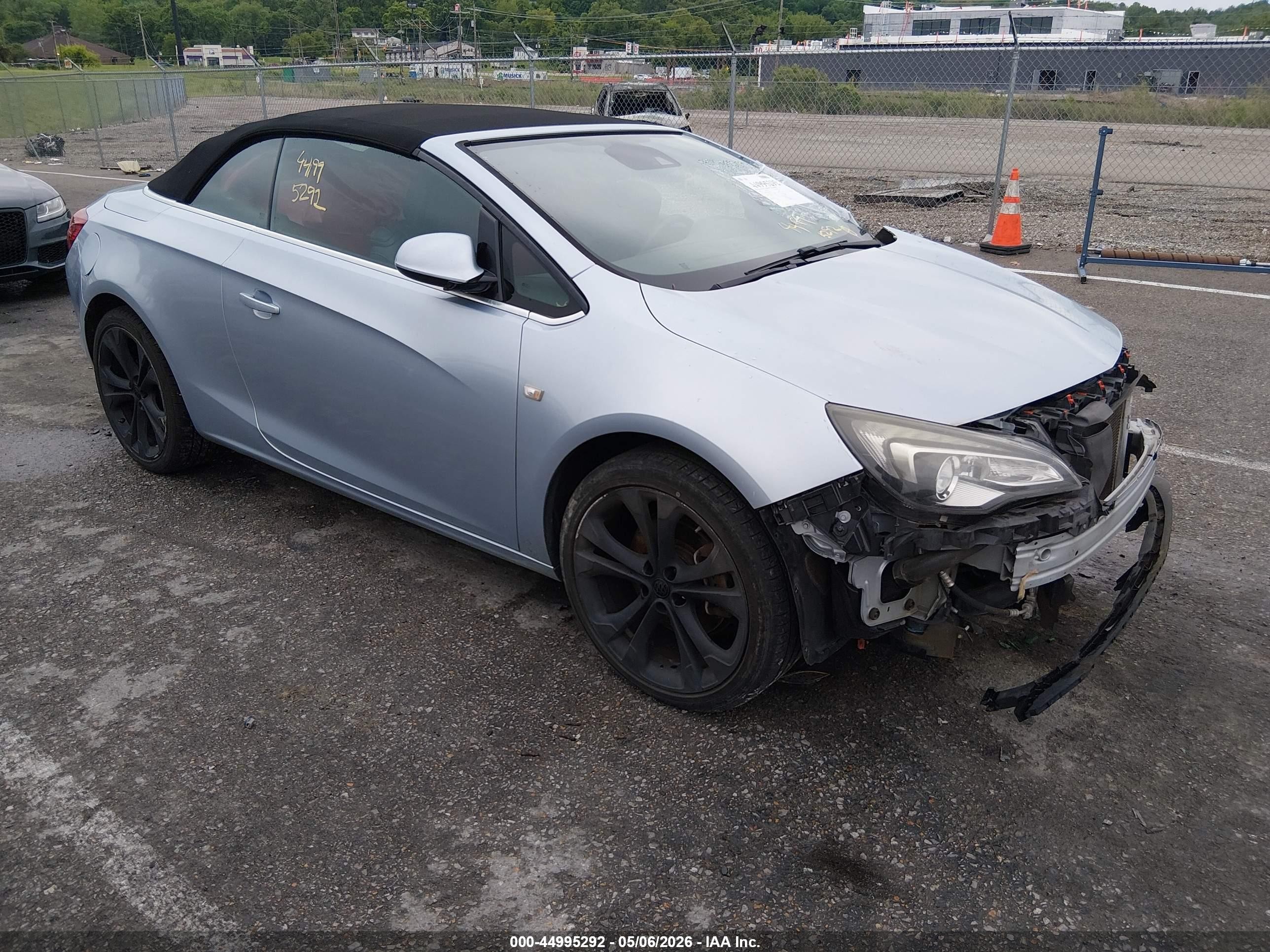 2016 Buick Cascada Premium, VIN W04WT3N5XGG038161 — Front end