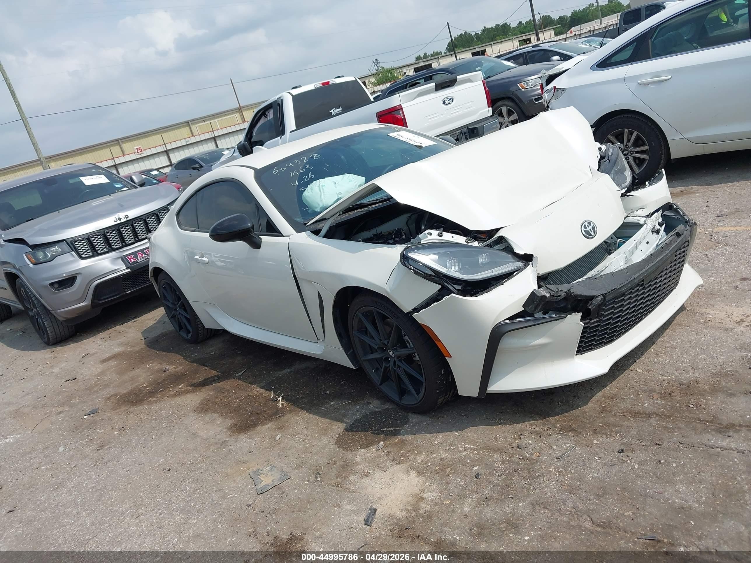 2026 Toyota 86 Premium, VIN JF1ZNBE18T8075112 — Front end