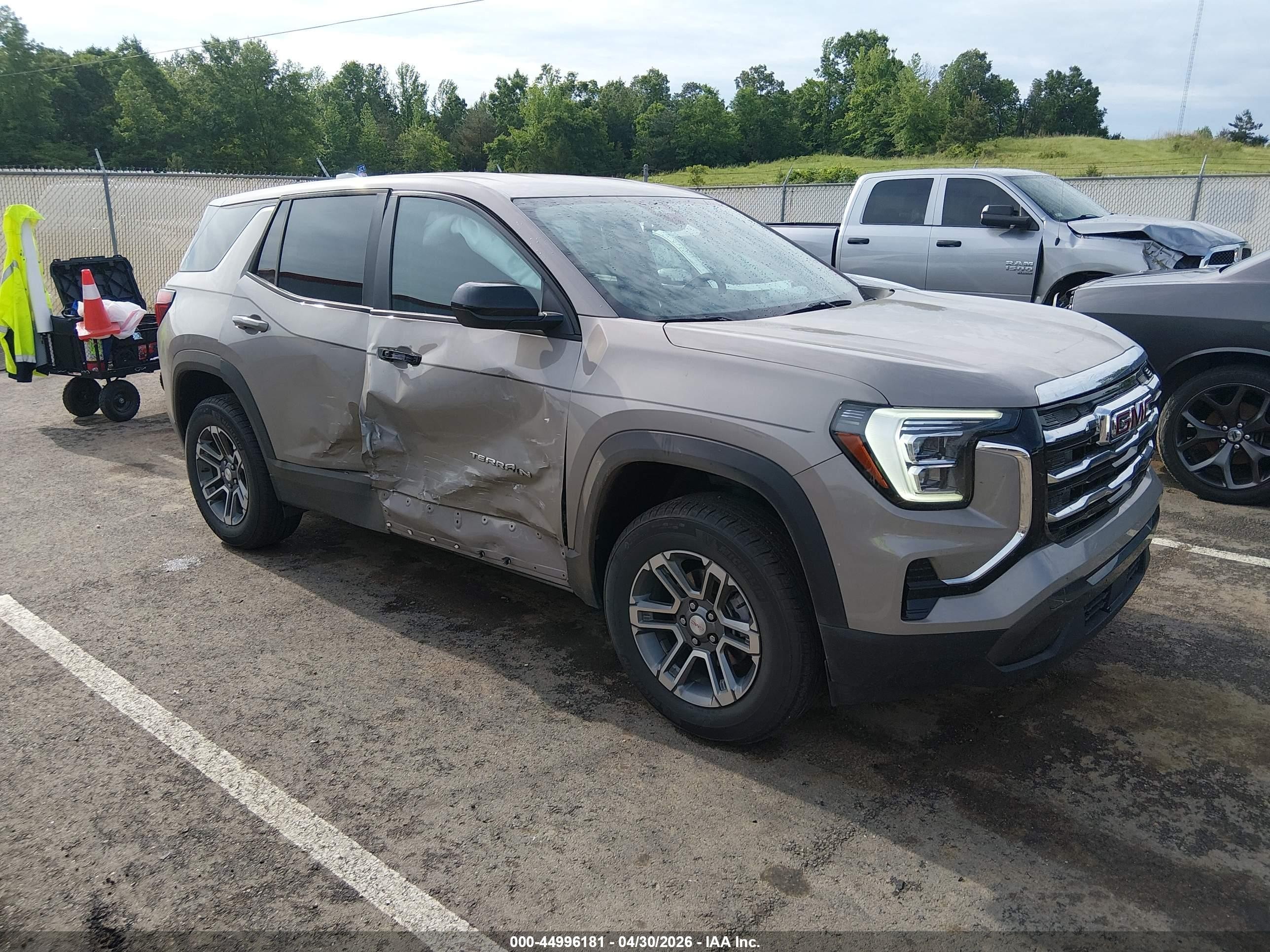 2025 GMC Terrain AWD Elevation, VIN 3GKALUEG6SL212761 — Side