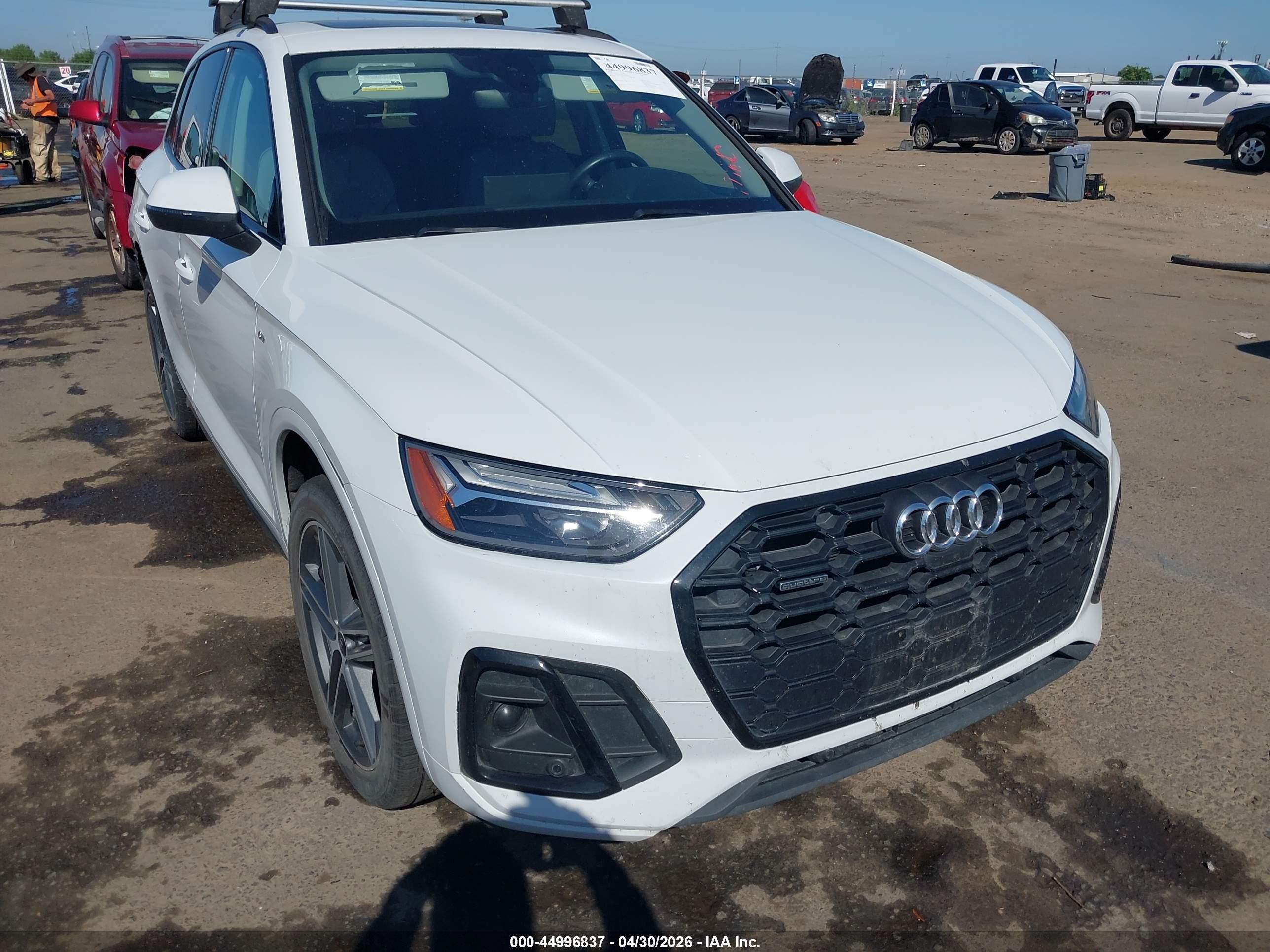2022 Audi Q5 S line Premium Plus, VIN WA1E2AFY4N2009261 — Rear end