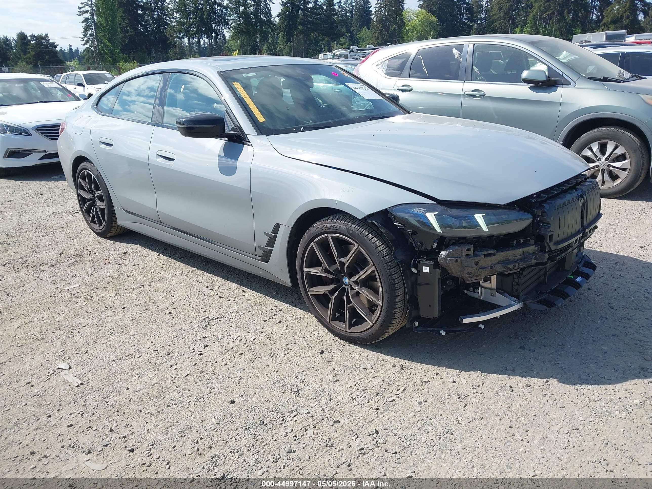 2026 BMW 4 Series 430i xDrive, VIN WBA33FB05TFW18272 — Перед