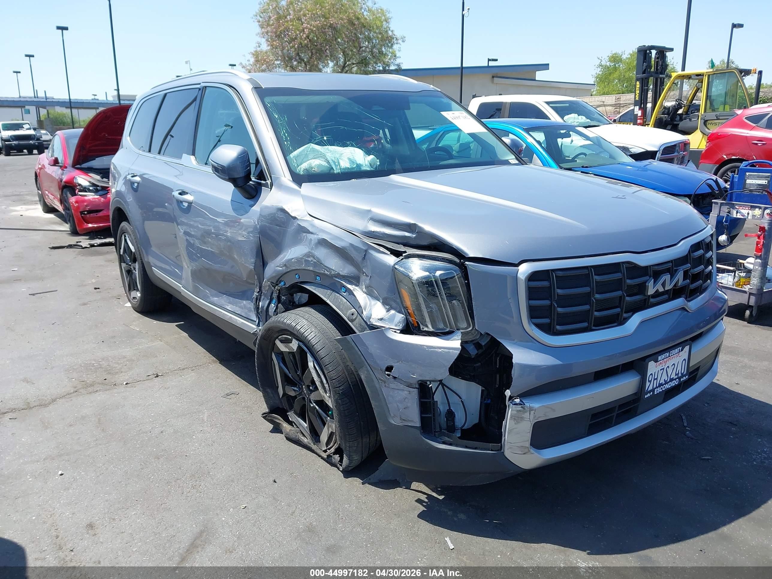 2024 Kia Telluride S, VIN 5XYP6DGC2RG437932 — Side