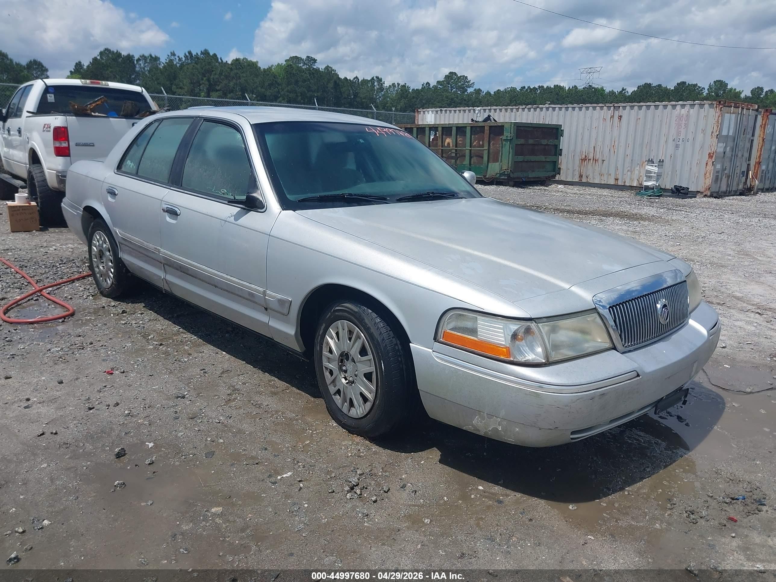 2003 Mercury Grand Marquis GS Convenience, VIN 2MEFM74W63X650414 — Фото с аукциона