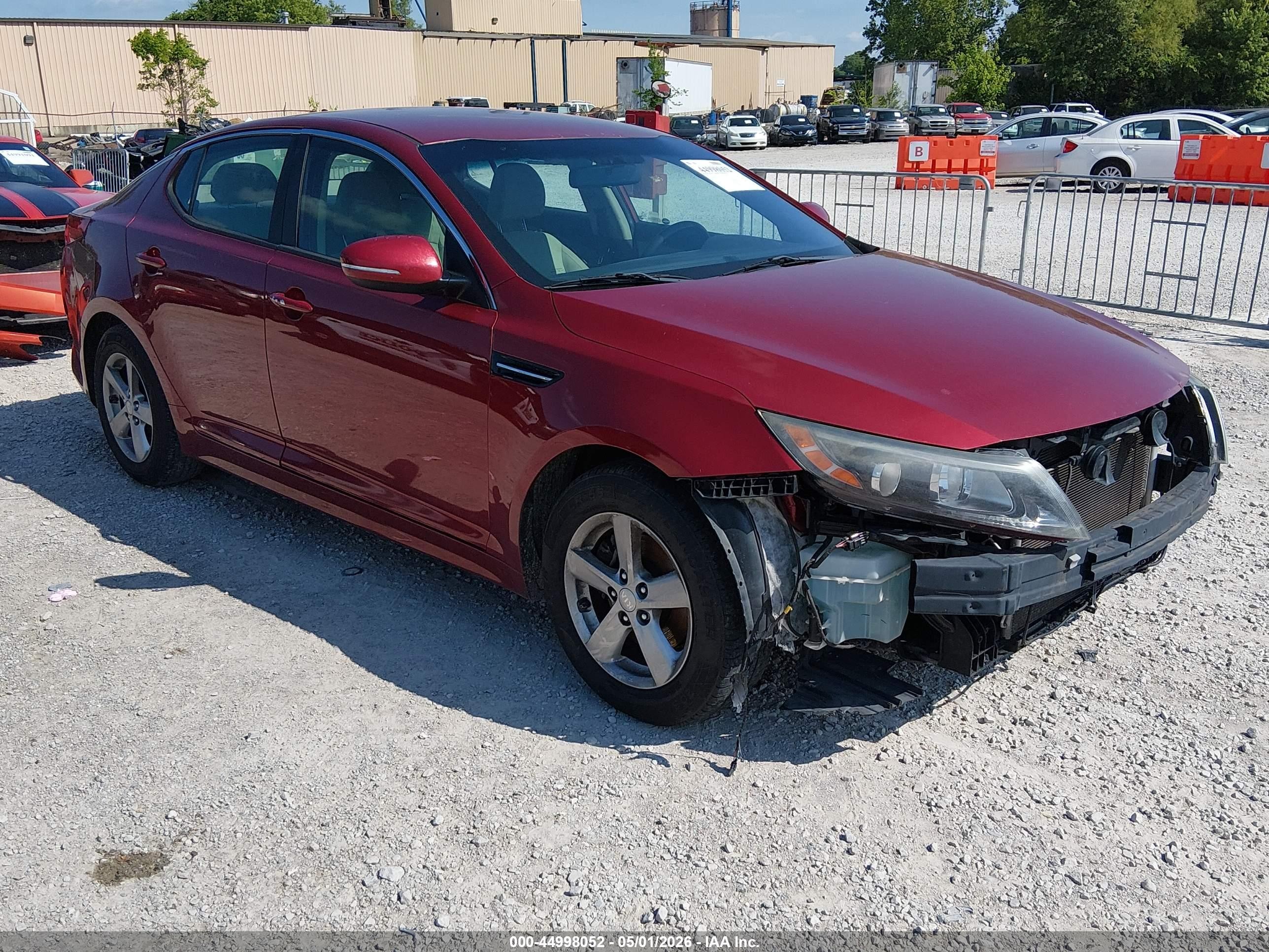 2014 Kia Optima LX, VIN 5XXGM4A77EG333873 — Front end