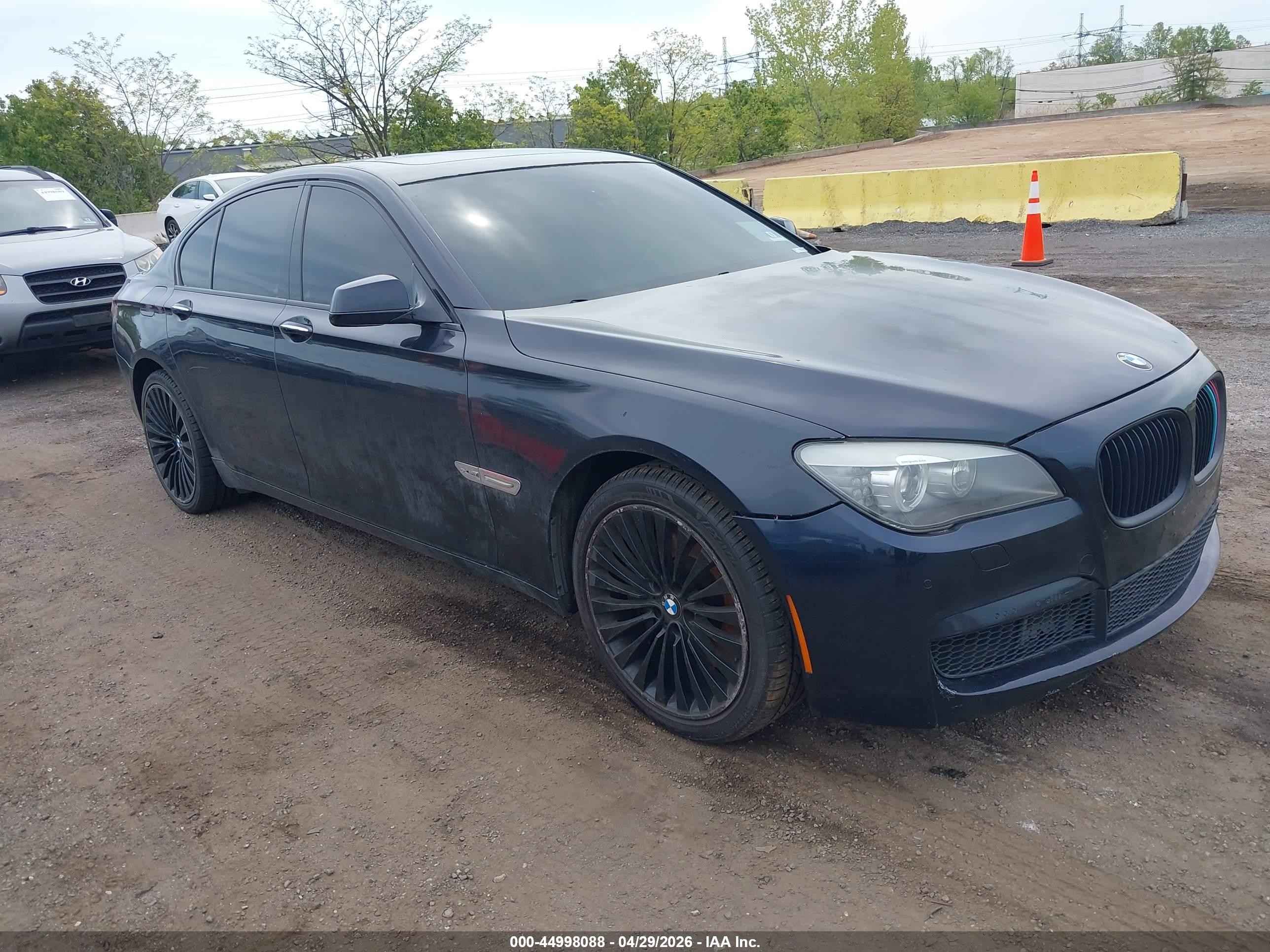2011 BMW 7 Series 750i xDrive, VIN WBAKC6C54BC394935 — Normal wear