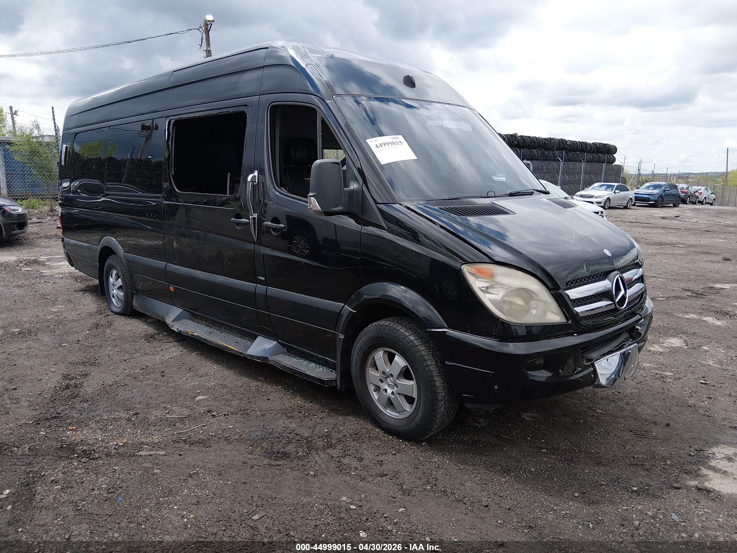 2013 Mercedes-Benz Sprinter Cargo, VIN WD3PE8CC3D5781474 — Side