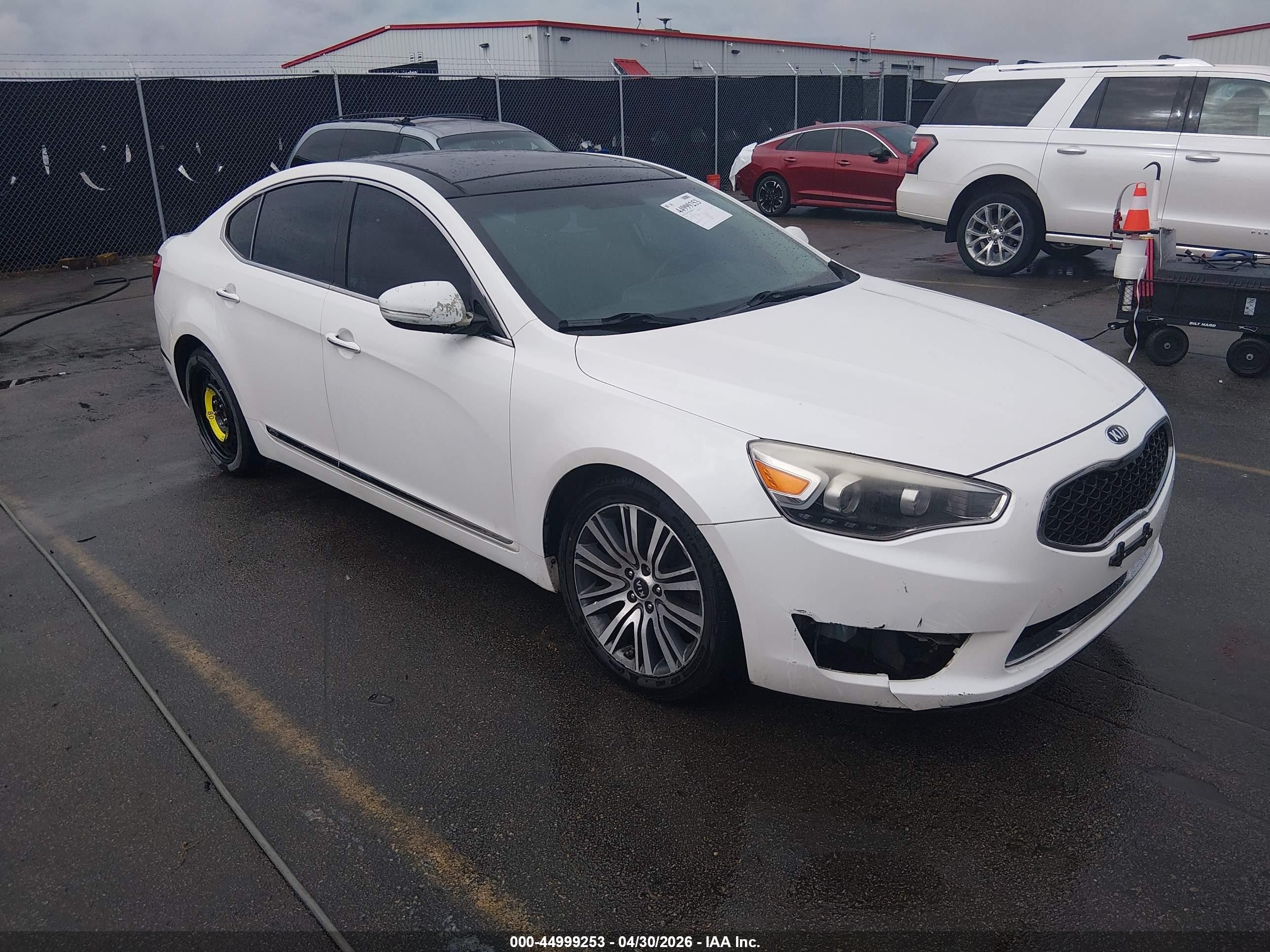 2016 Kia Cadenza, VIN KNALN4D79G5209373 — Front end