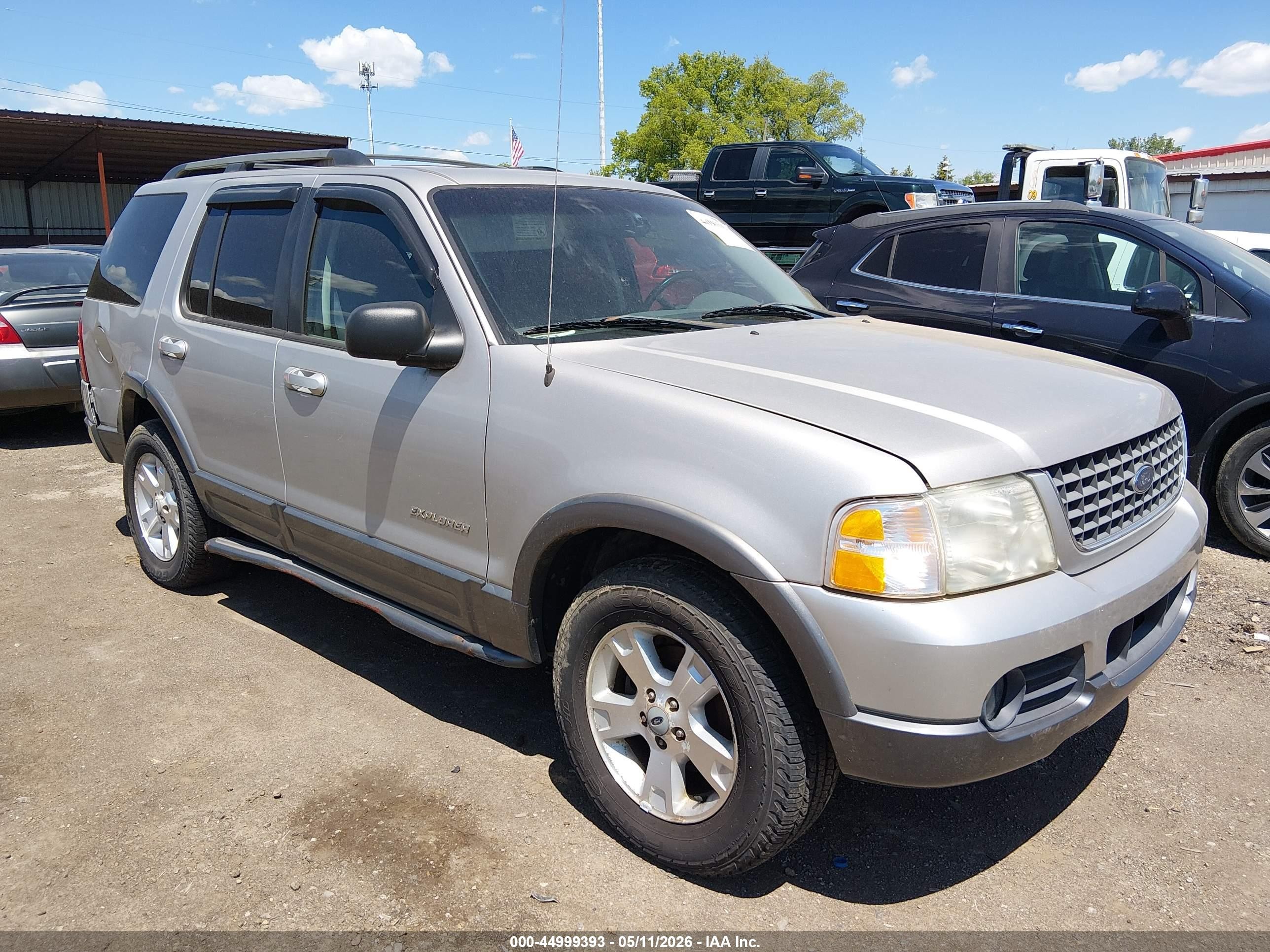 2002 Ford Explorer XLT, VIN 1FMZU73K02UD09413 — Normal wear
