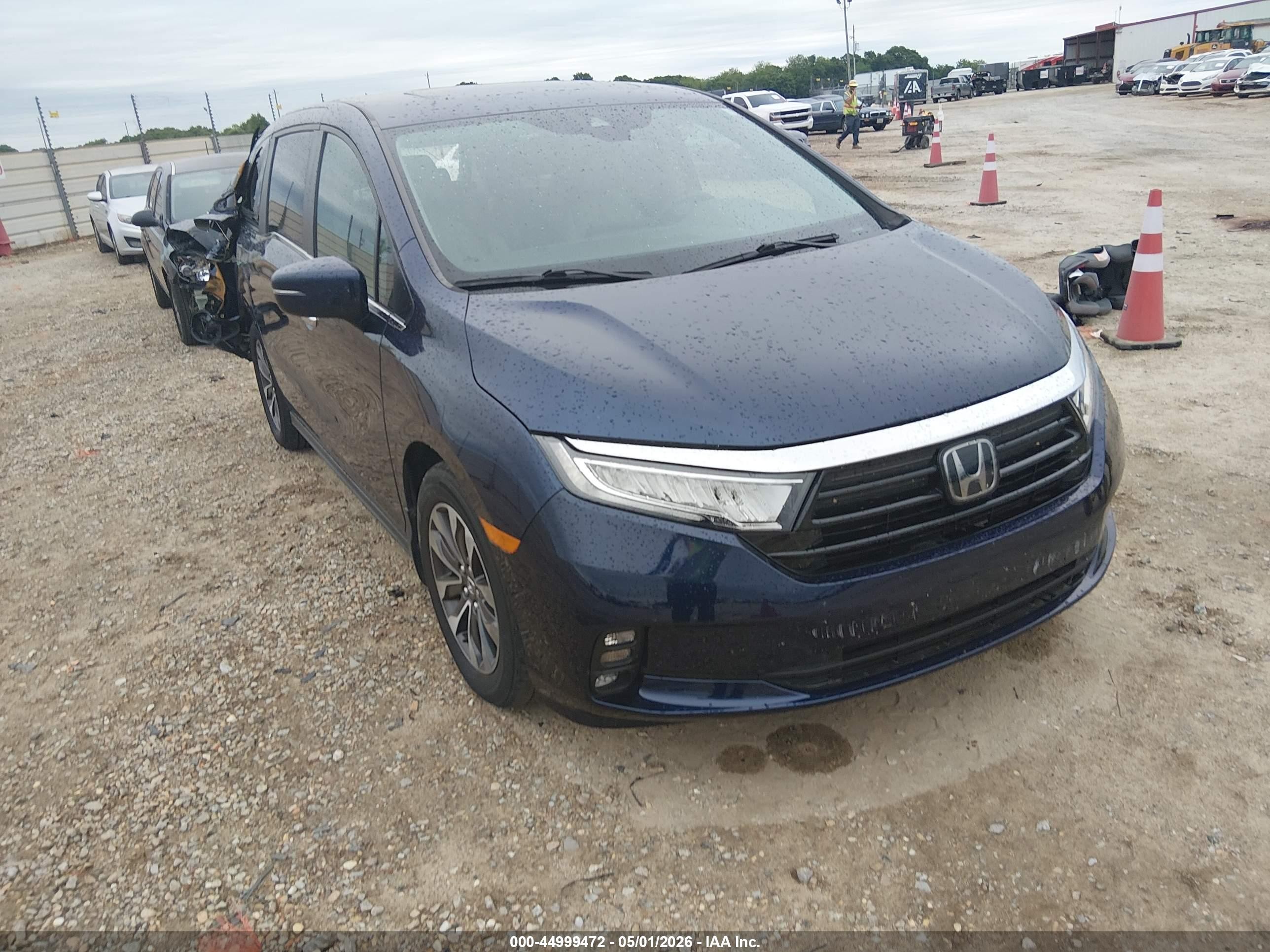 2024 Honda Odyssey EX-L, VIN 5FNRL6H61RB026017 — Rear end