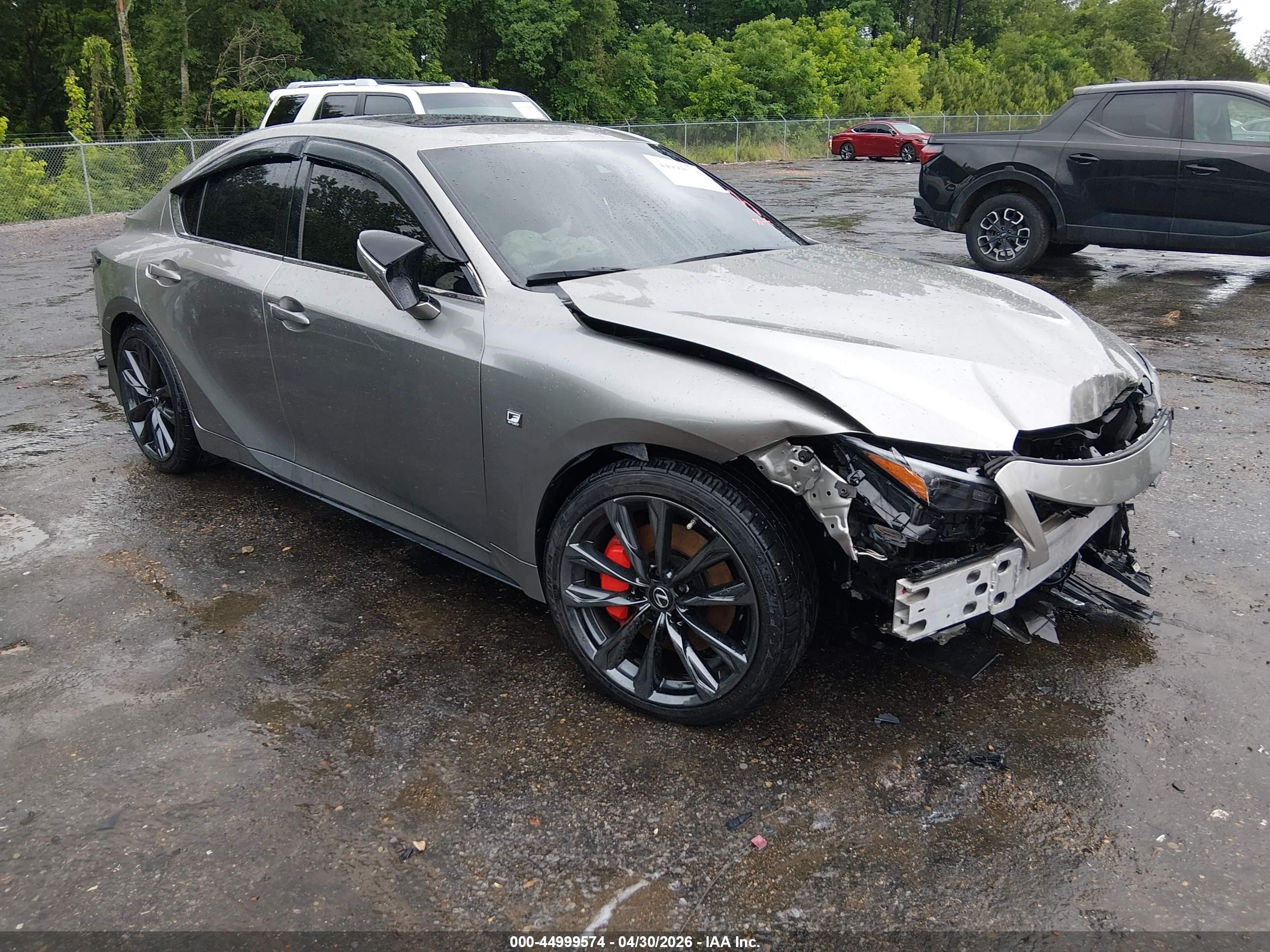 2021 Lexus IS 350 F Sport, VIN JTHGZ1B27M5042942 — Бок