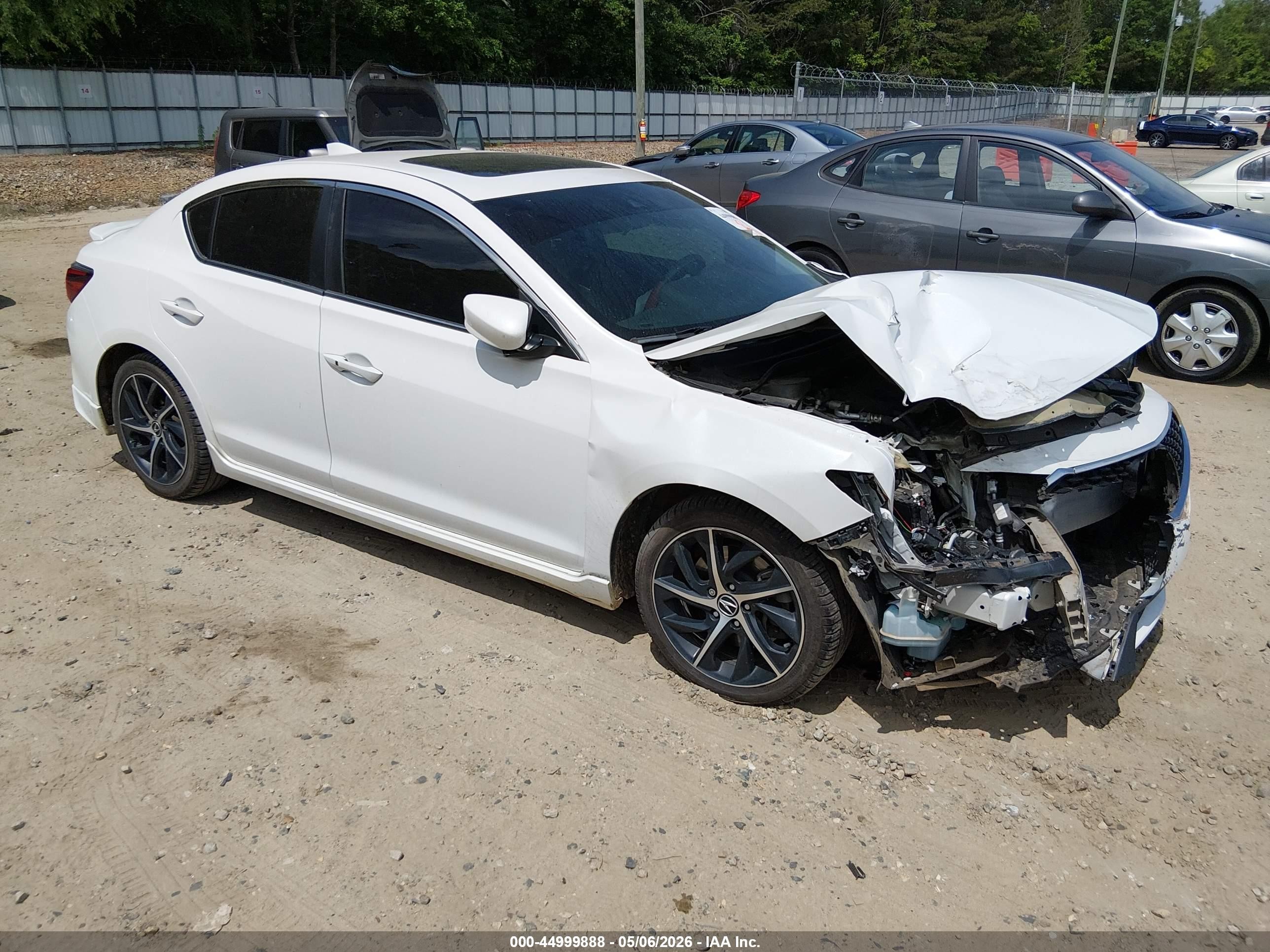 2019 Acura ILX, VIN 19UDE2F31KA010535 — Front end