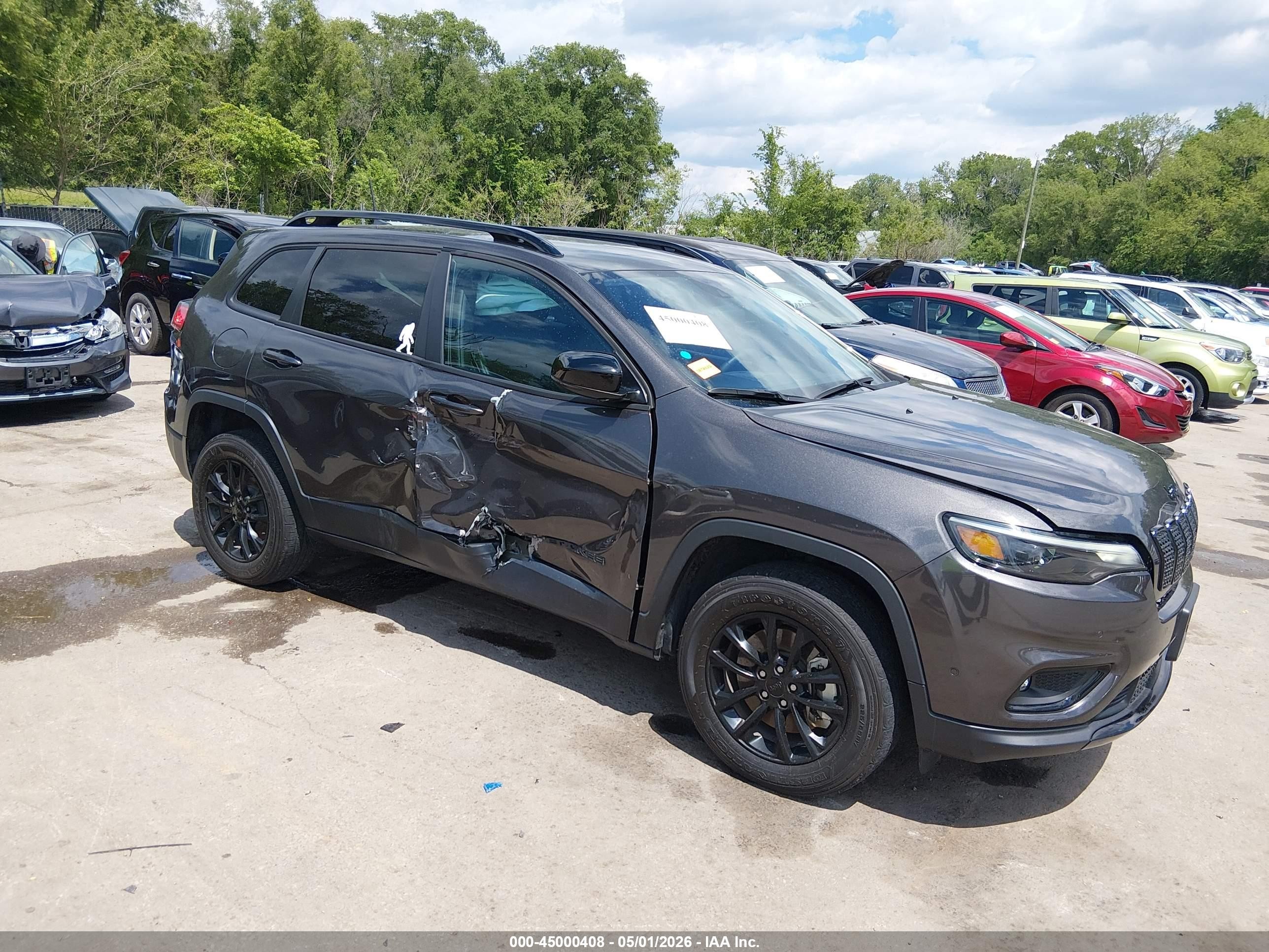 2023 Jeep Cherokee Altitude Lux, VIN 1C4PJMMB7PD101487 — Side