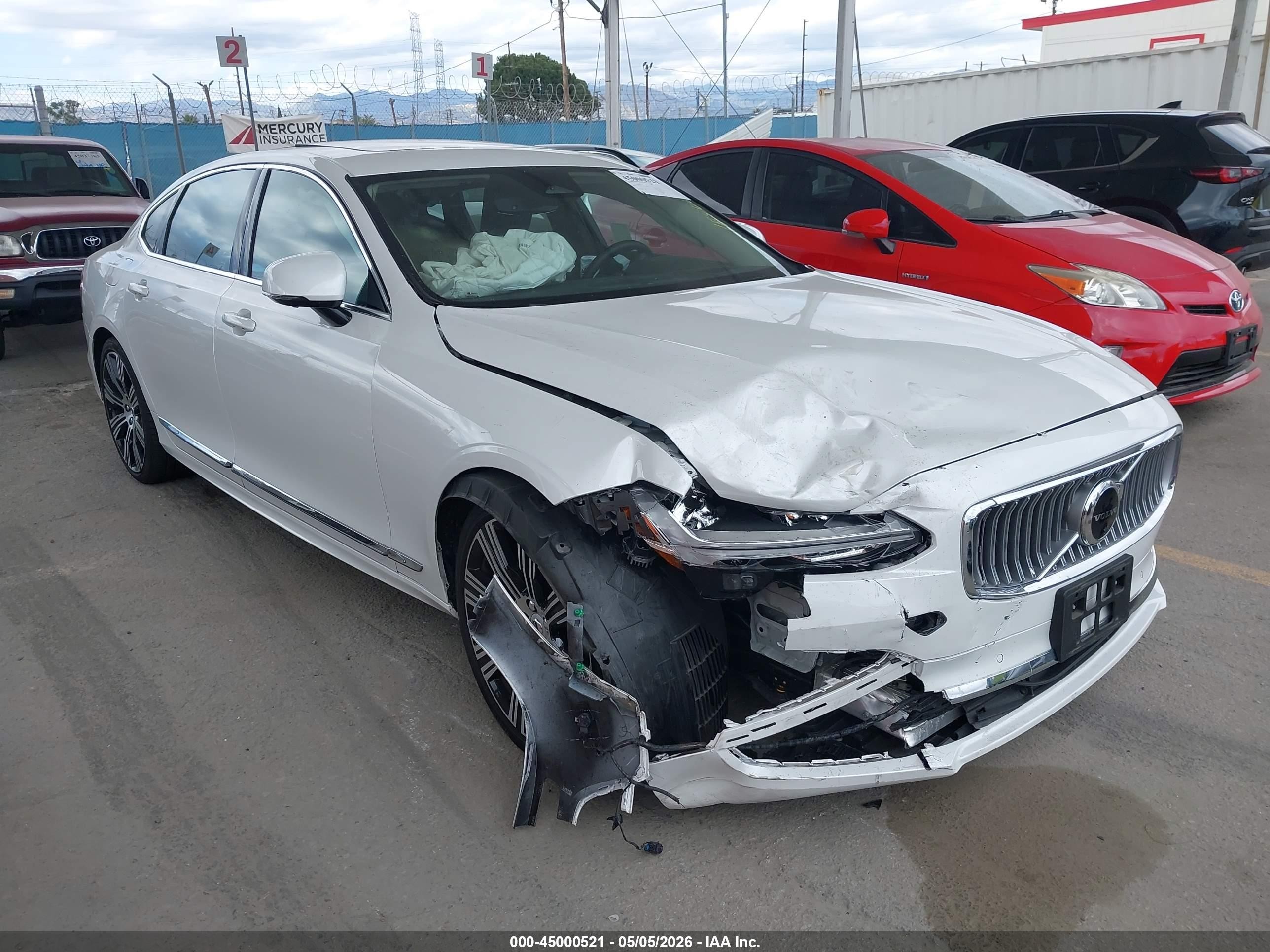 2023 Volvo S90 Ultimate, VIN LVY062MA4PP321742 — Front end