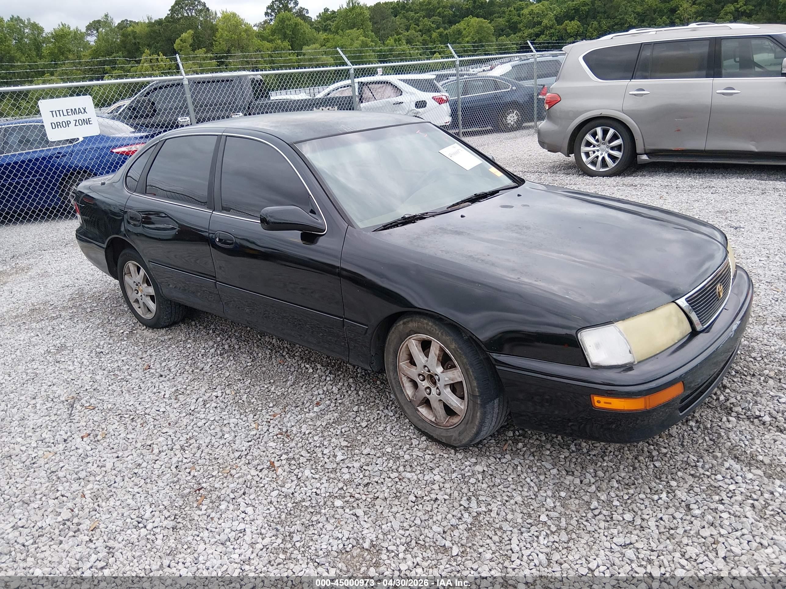 1995 Toyota Avalon XL, VIN 4T1GB10E2SU056006 — Normal wear
