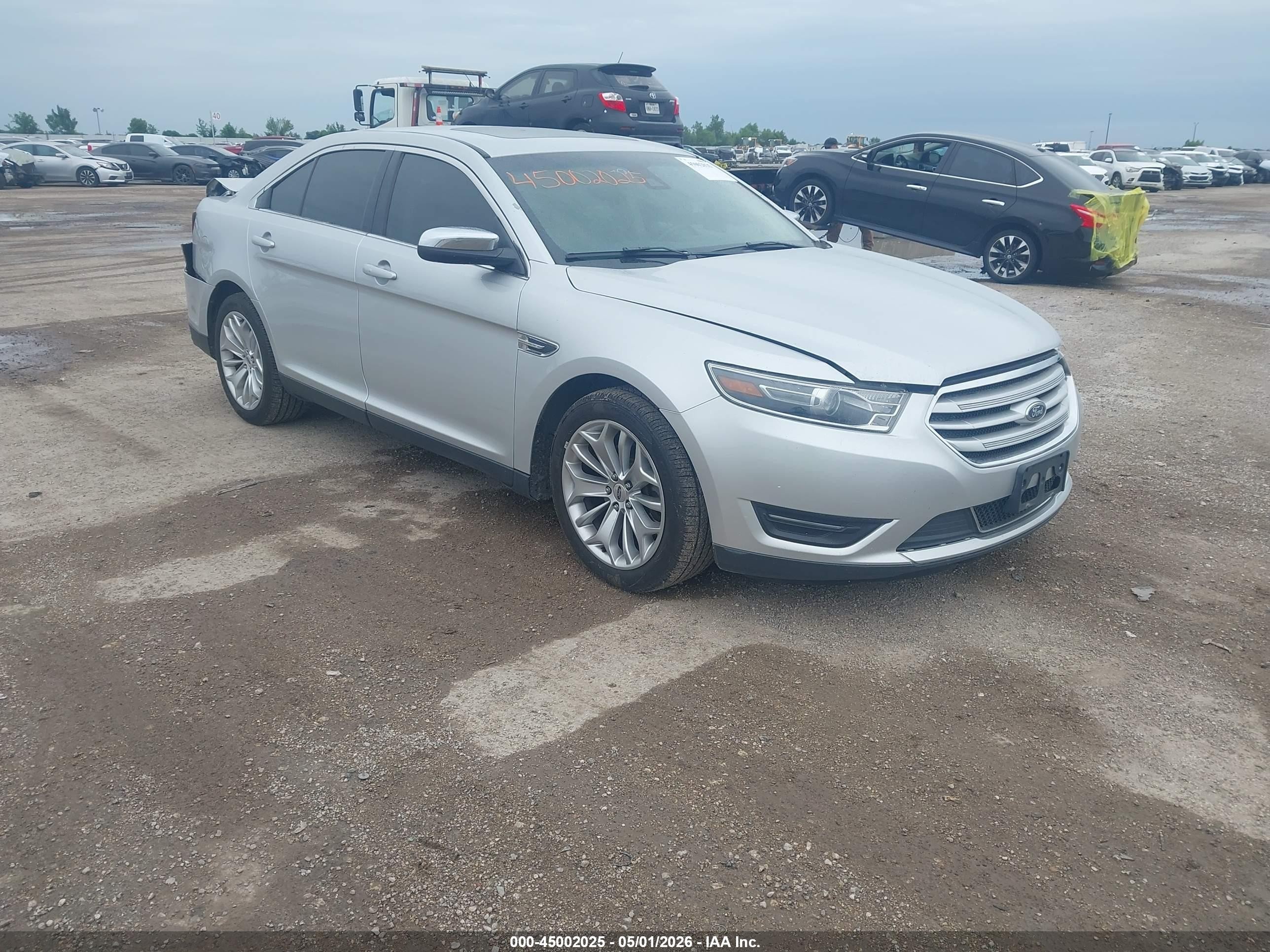2019 Ford Taurus Limited, VIN 1FAHP2F87KG108641 — Rear end