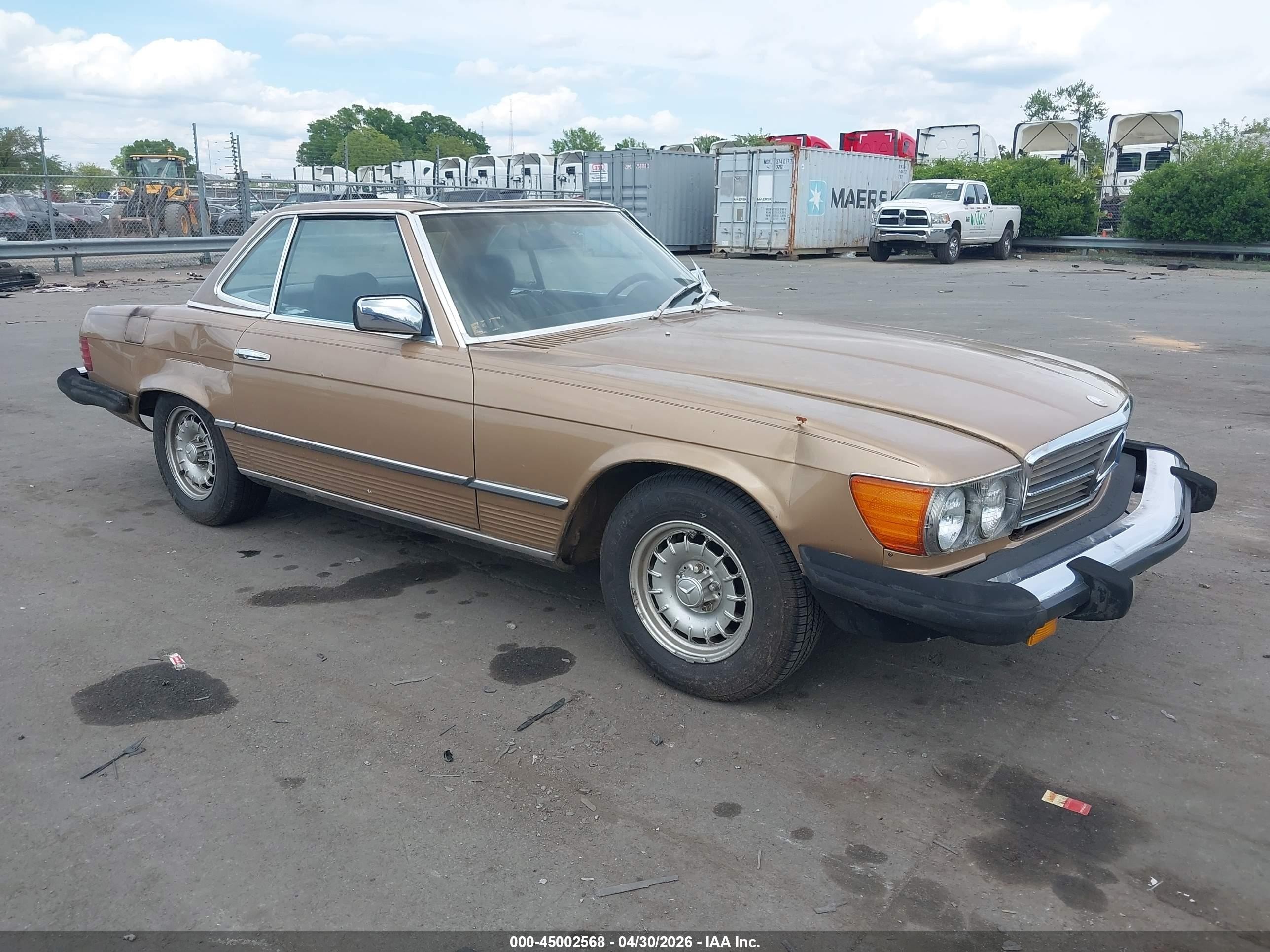 1981 Mercedes-Benz 380 SL, VIN WDBBA45A0BB002156 — Normal wear