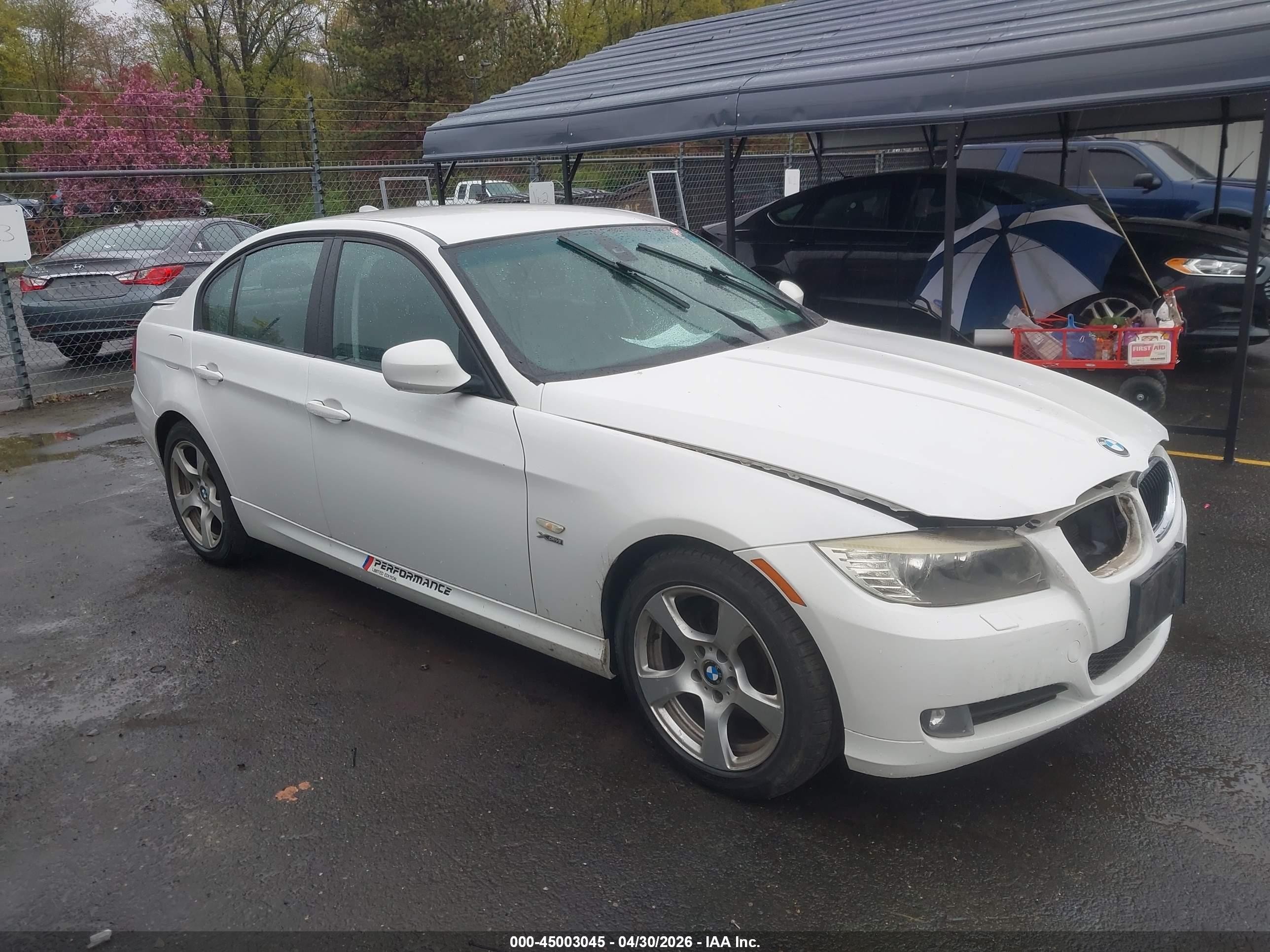 2011 BMW 3 Series 328i xDrive, VIN WBAPK7C59BA972974 — Rear end