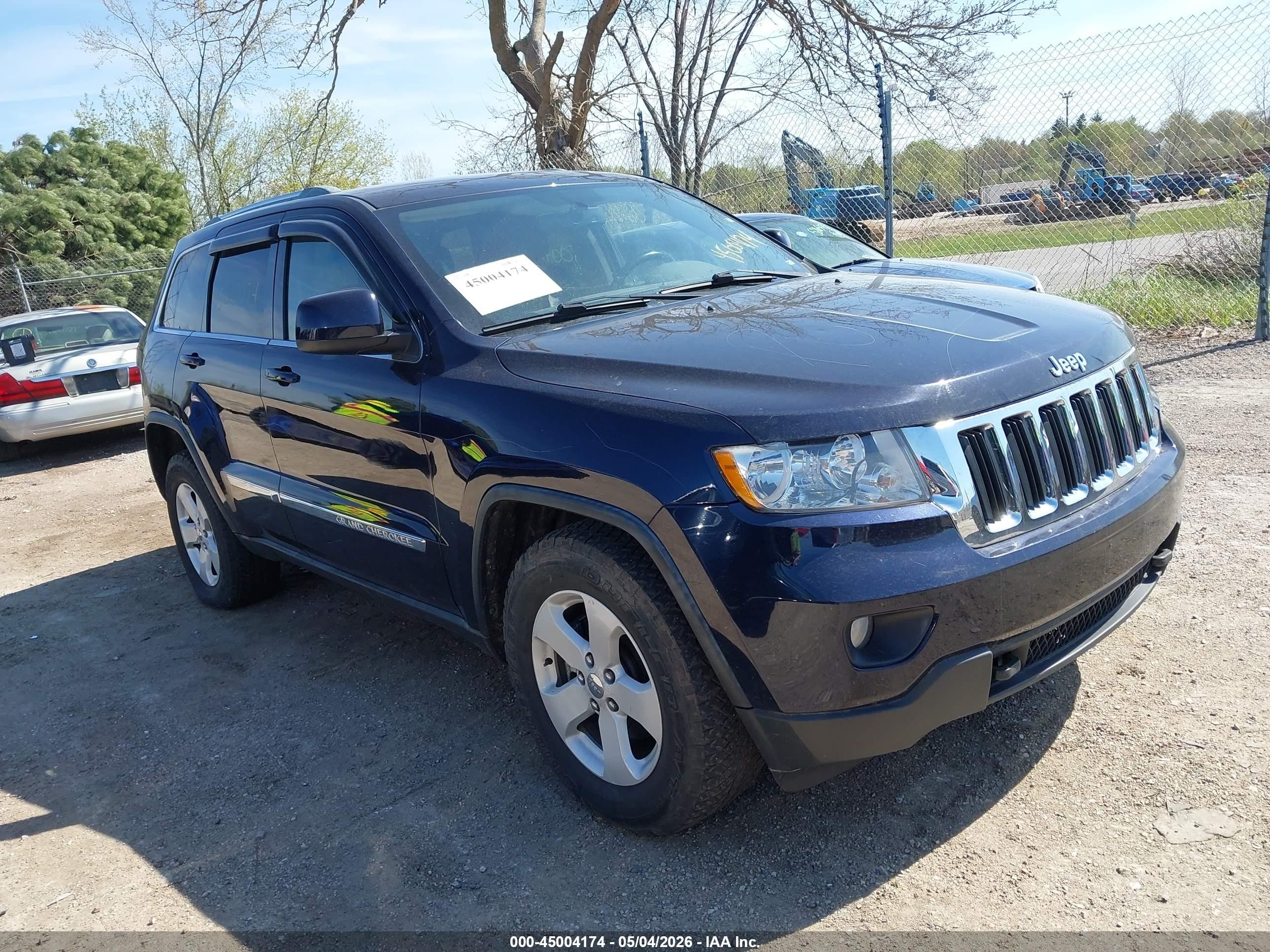 2011 Jeep Grand Cherokee Laredo, VIN 1J4RR4GT6BC587708 — Vandalism