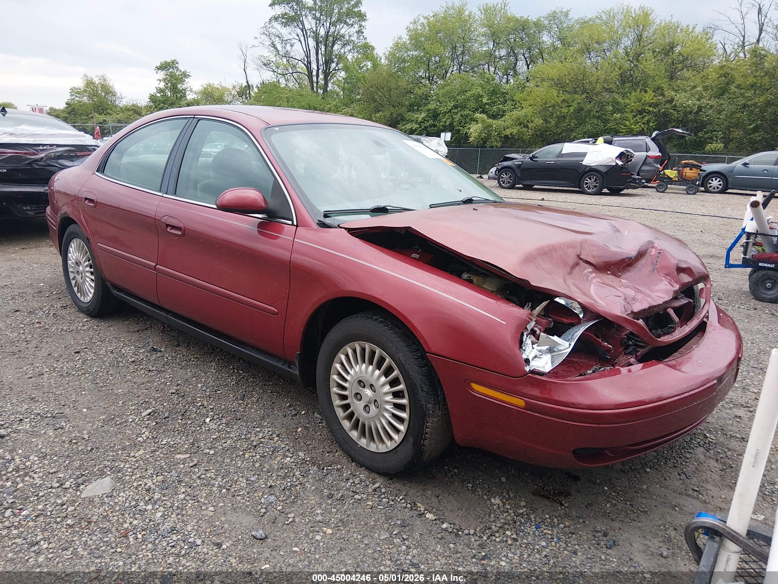 2003 Mercury Sable GS, VIN 1MEFM50U93G622699 — Front end