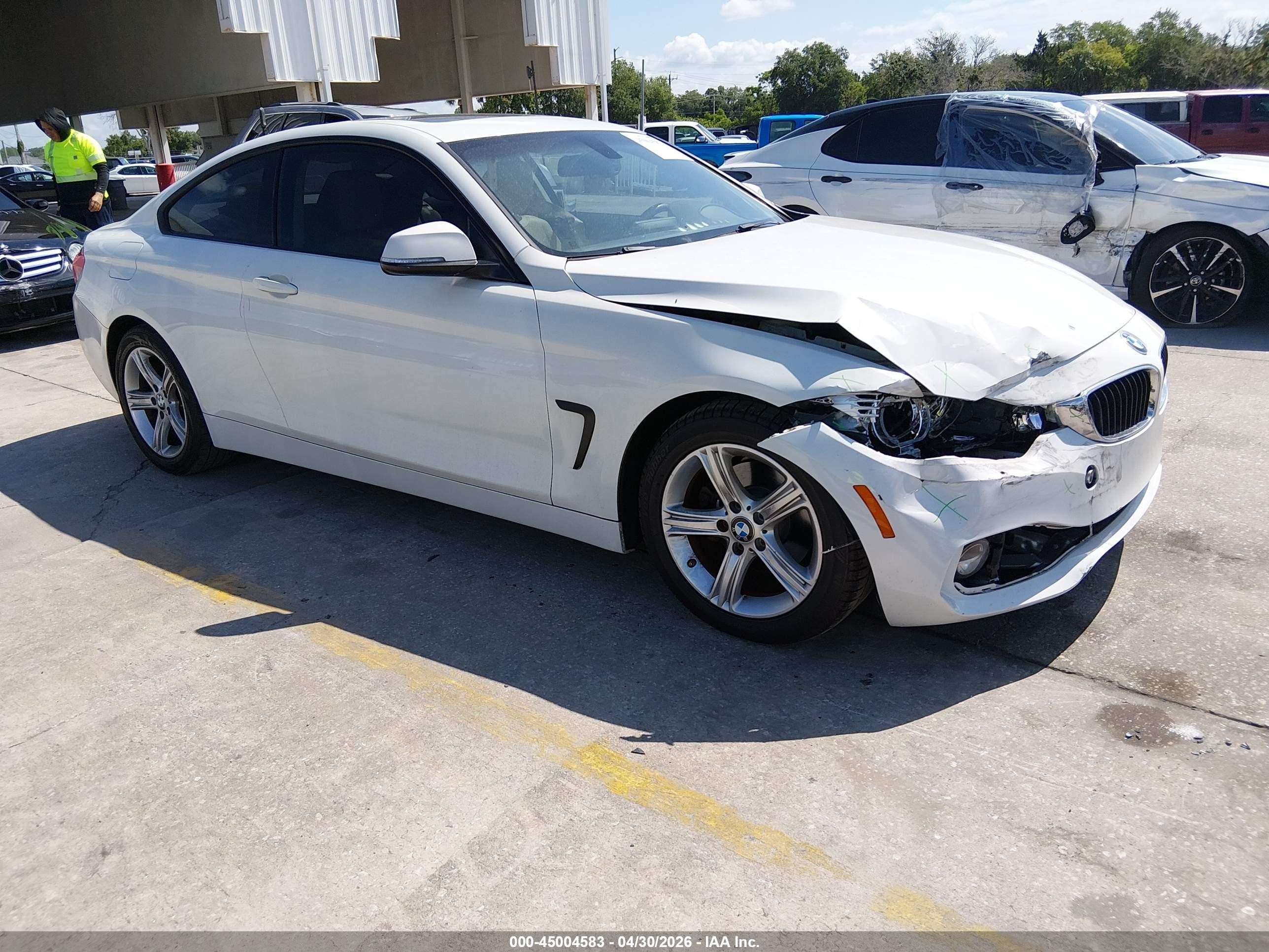 2014 BMW 4 Series 428i, VIN WBA3N3C55EF711976 — Front end