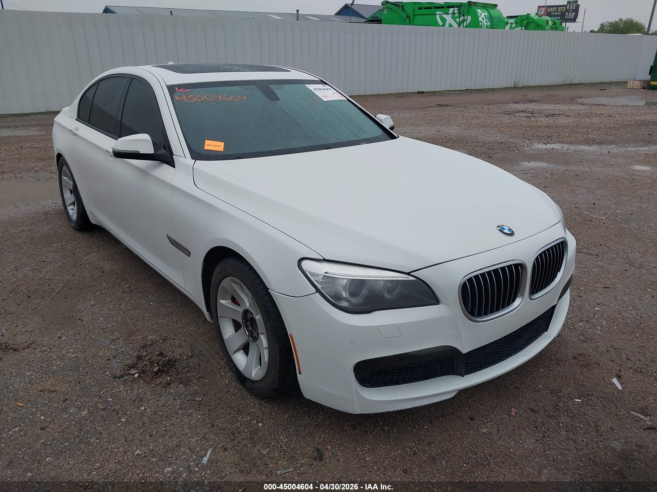 2013 BMW 7 Series 750i xDrive, VIN WBAYB6C53DC998329 — Normal wear
