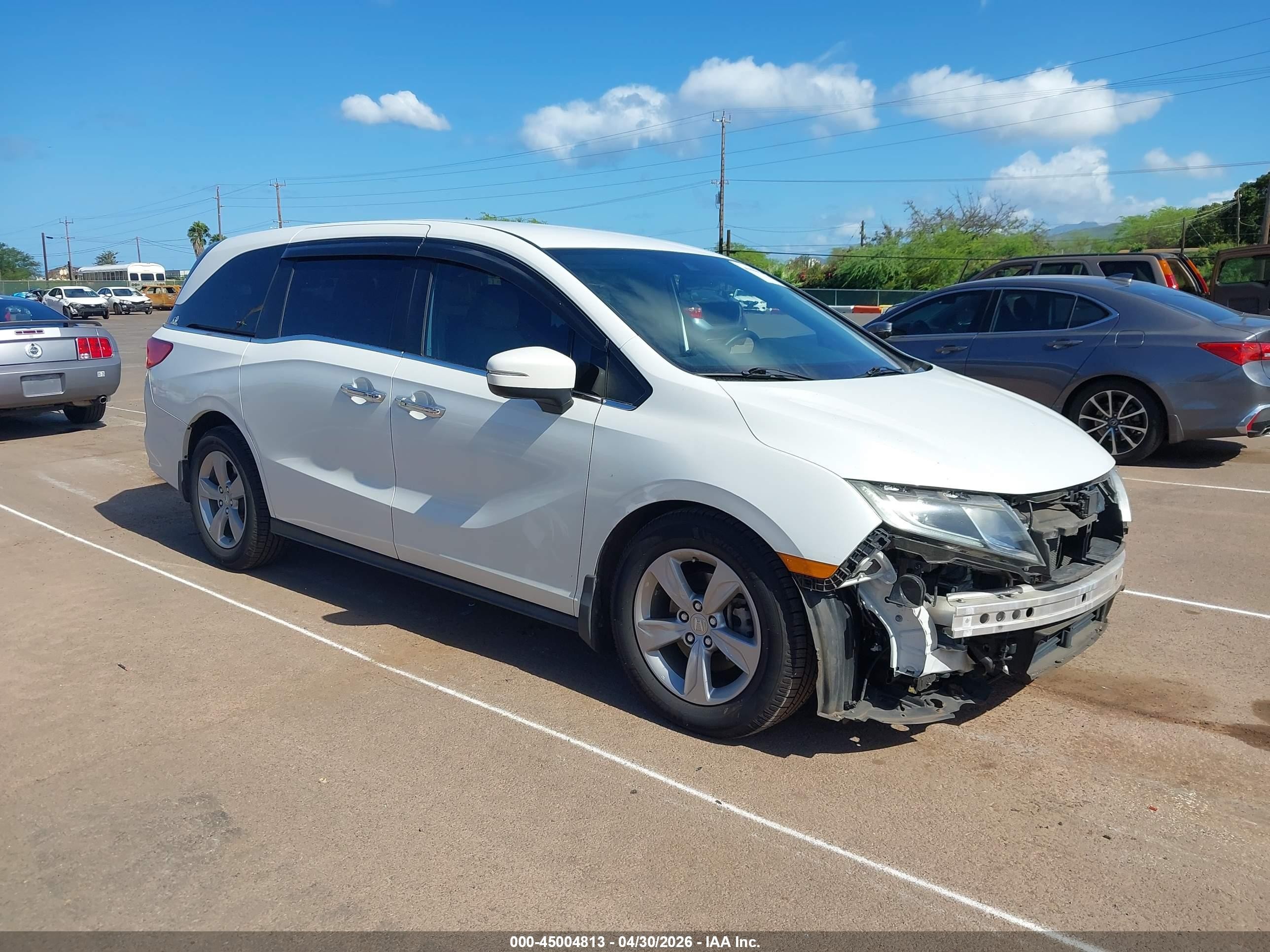 2020 Honda Odyssey EX, VIN 5FNRL6H52LB058280 — Перед
