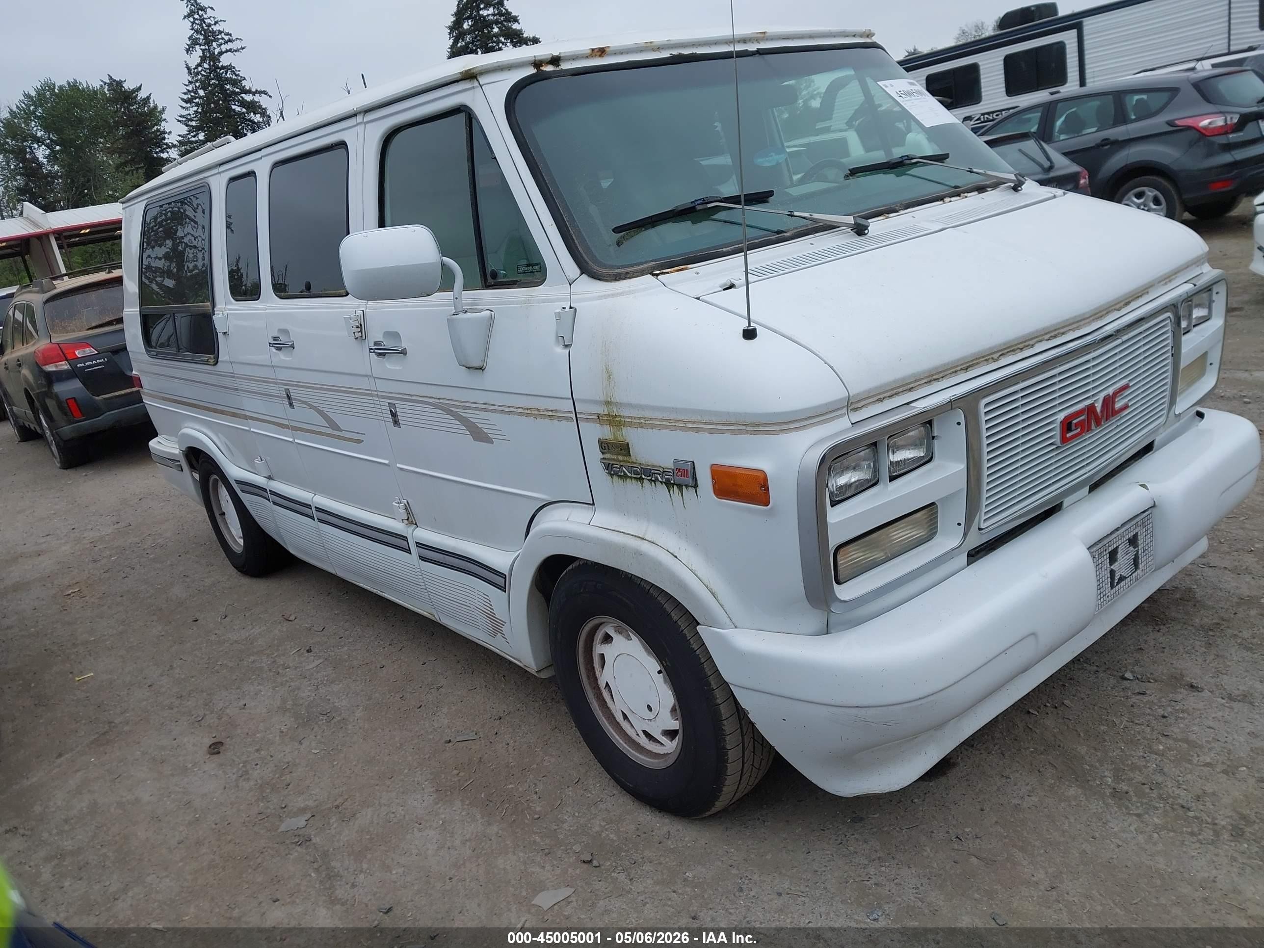 1993 GMC Vandura, VIN 1GDEG25K4PF501709 — Normal wear