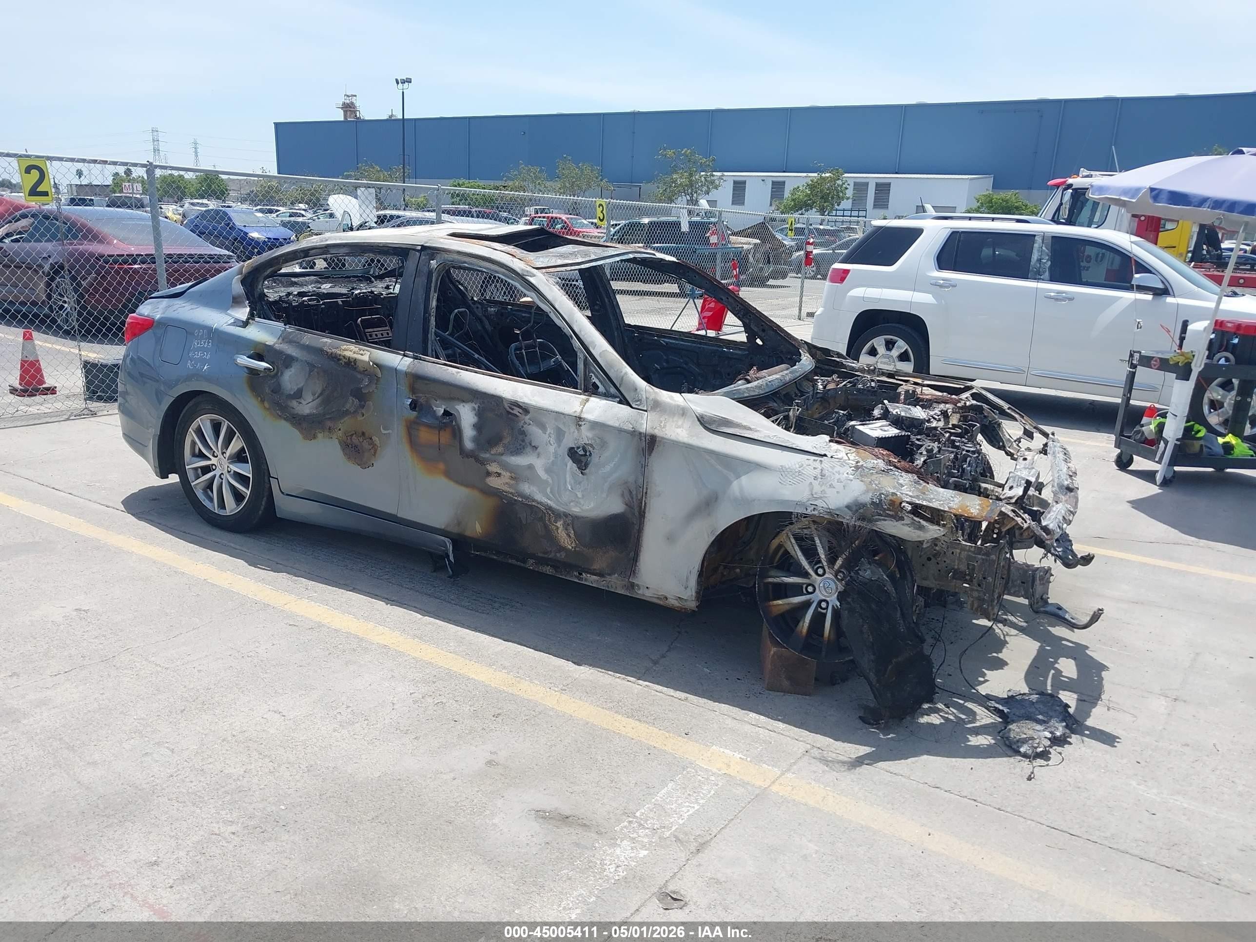 2017 Infiniti Q50 Premium, VIN JN1EV7AP5HM733129 — Burn