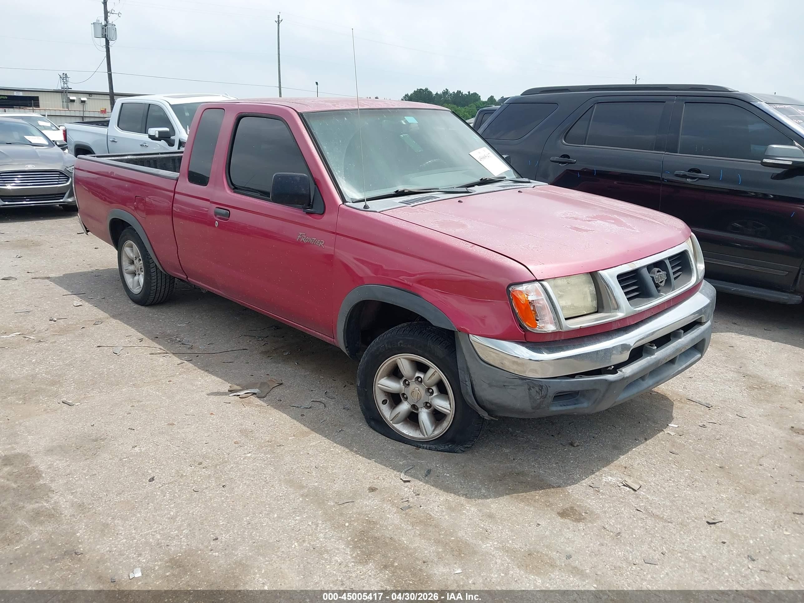 1999 Nissan Frontier XE, VIN 1N6DD26S5XC314162 — Front end